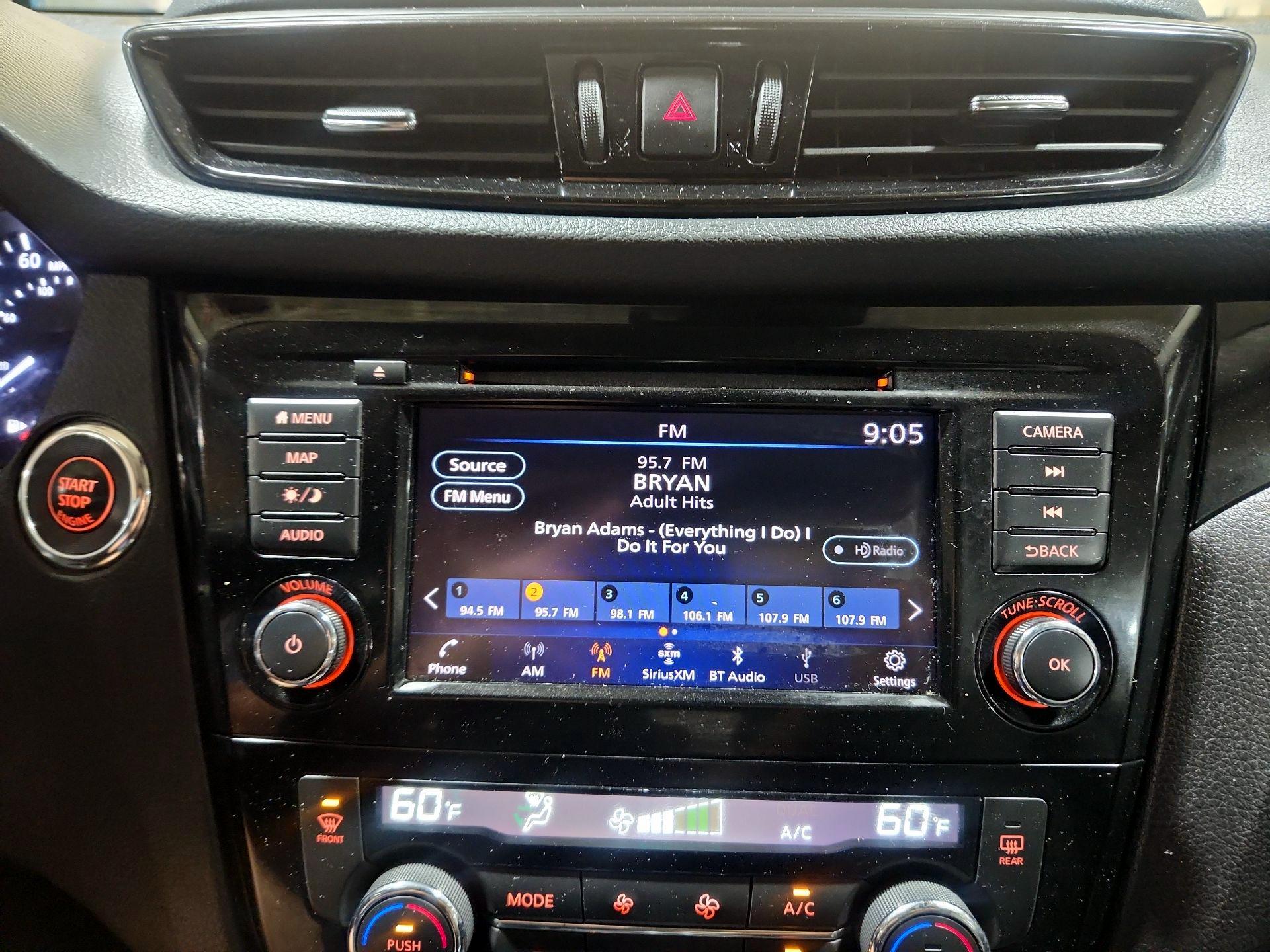 Thumbnail: 2022 Nissan Rogue Sport - 13