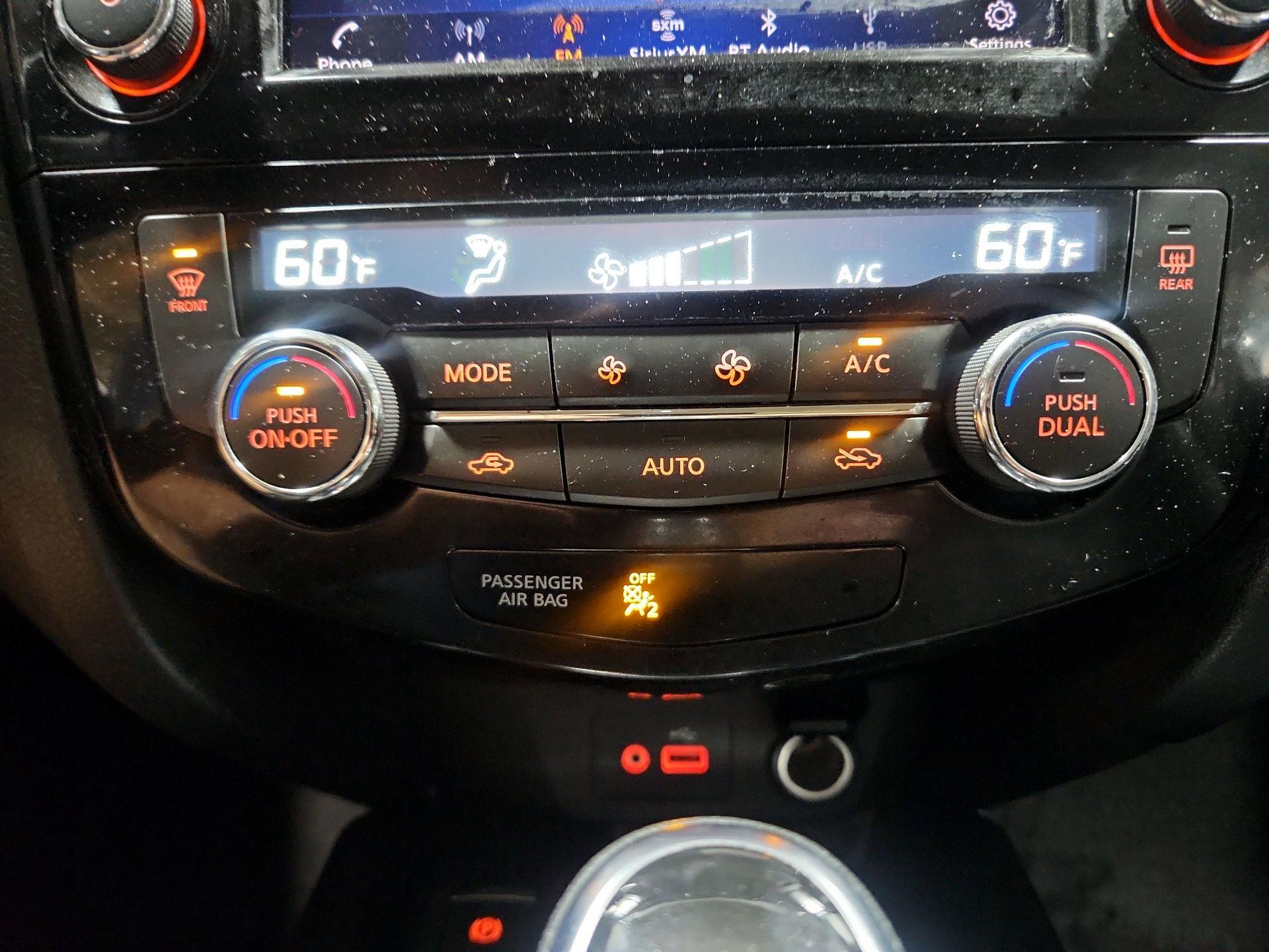 Thumbnail: 2022 Nissan Rogue Sport - 14