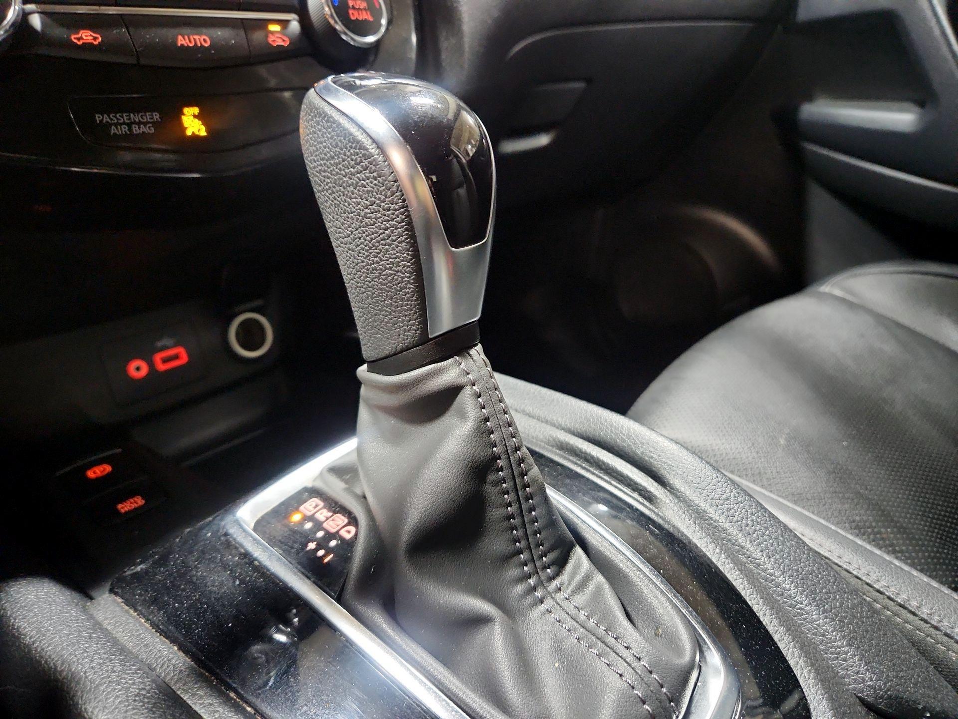 Thumbnail: 2022 Nissan Rogue Sport - 15