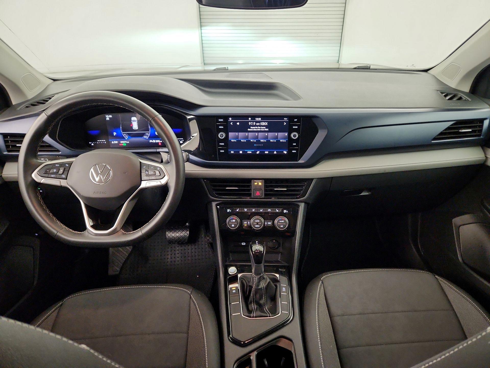 Thumbnail: 2024 Volkswagen Taos - 9