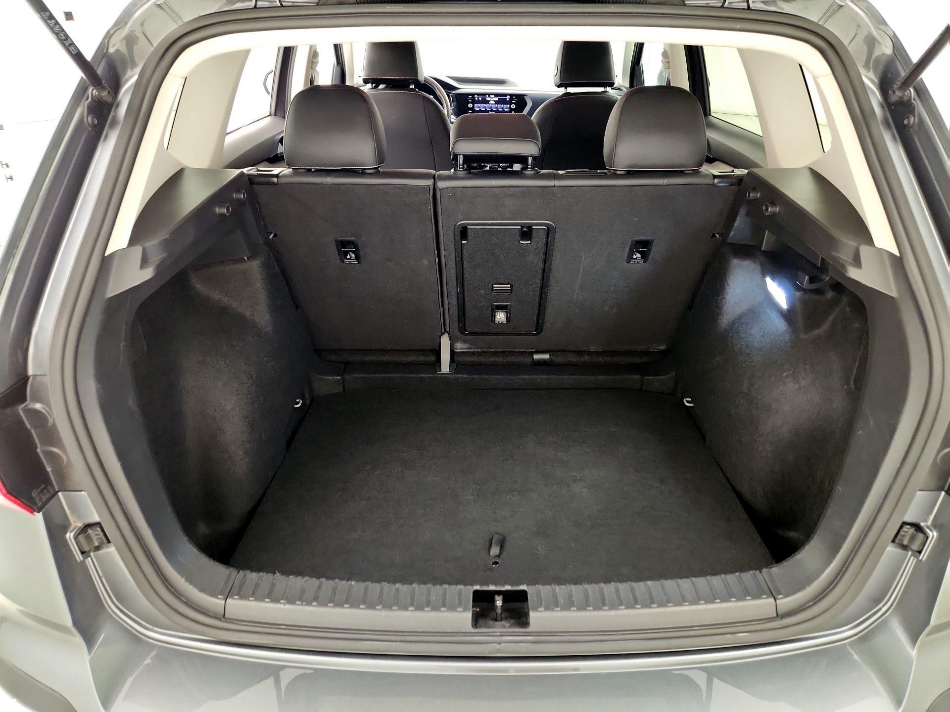 Thumbnail: 2024 Volkswagen Taos - 20