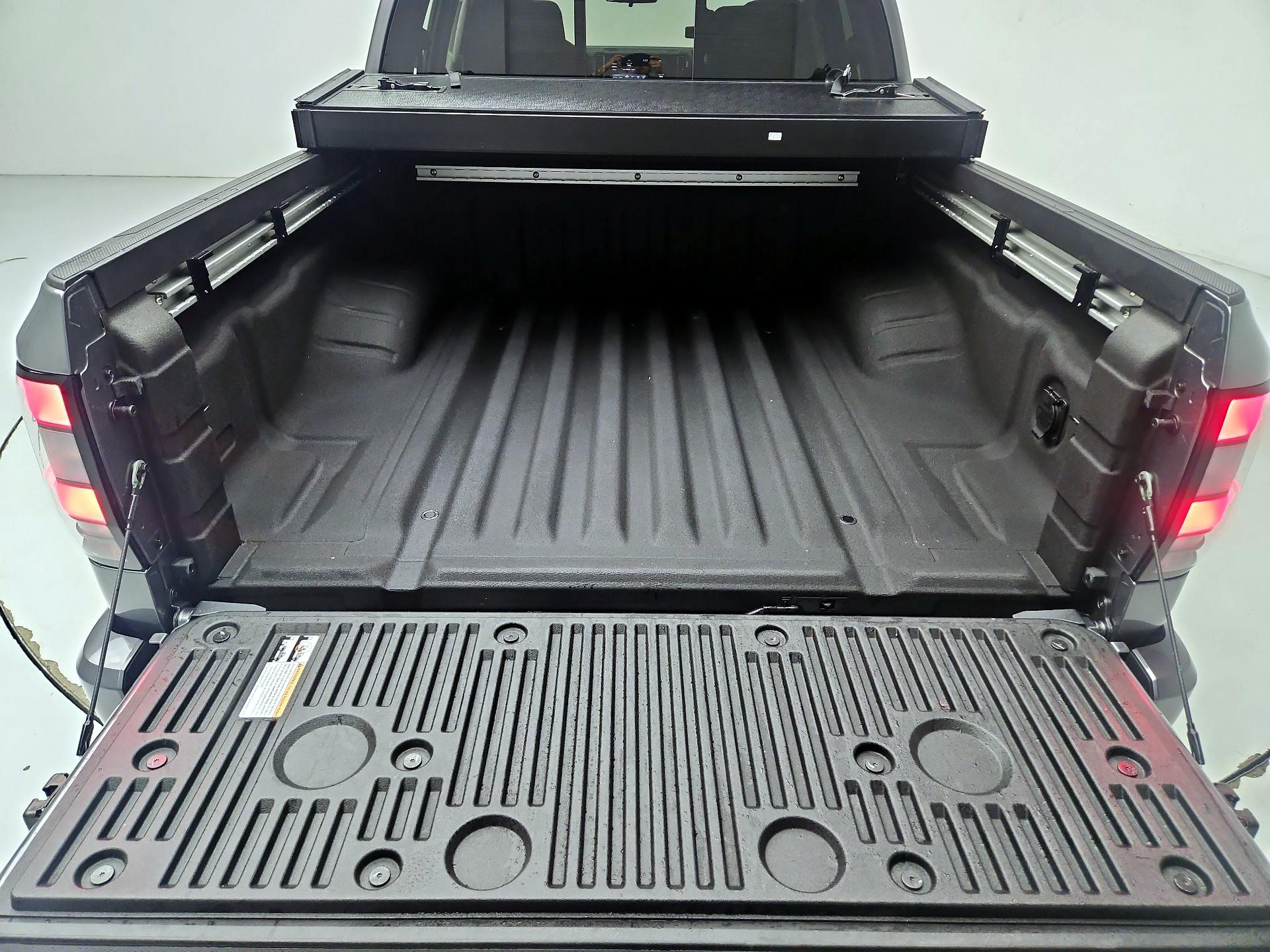 Thumbnail: 2025 Nissan Frontier - 20