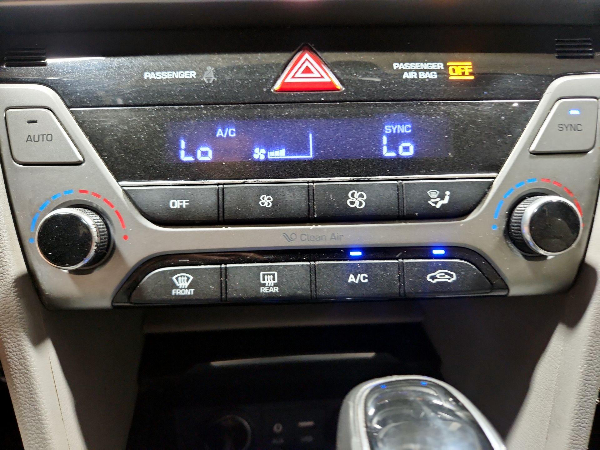 Thumbnail: 2017 Hyundai Elantra - 14