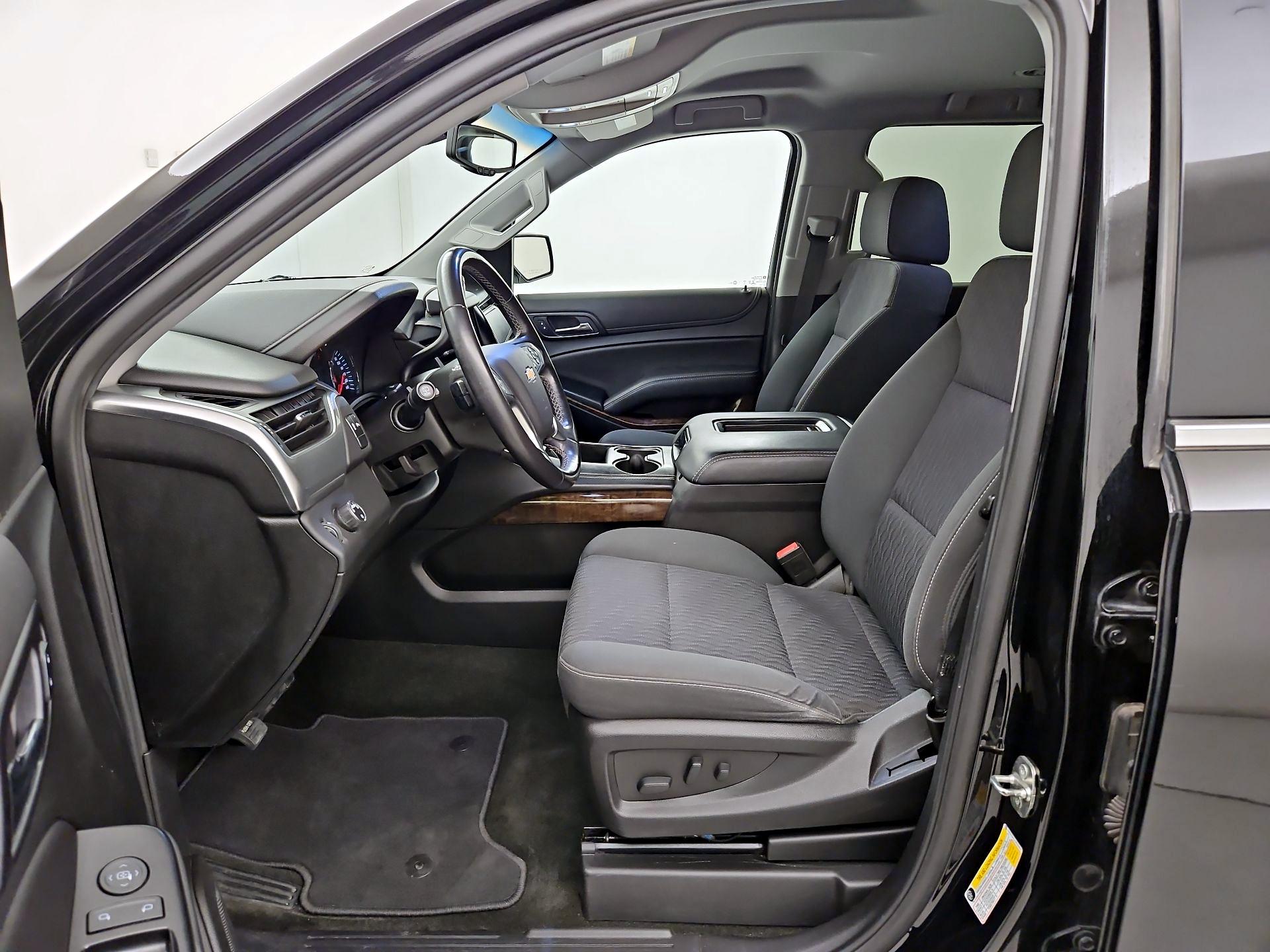 Thumbnail: 2018 Chevrolet Suburban - 11