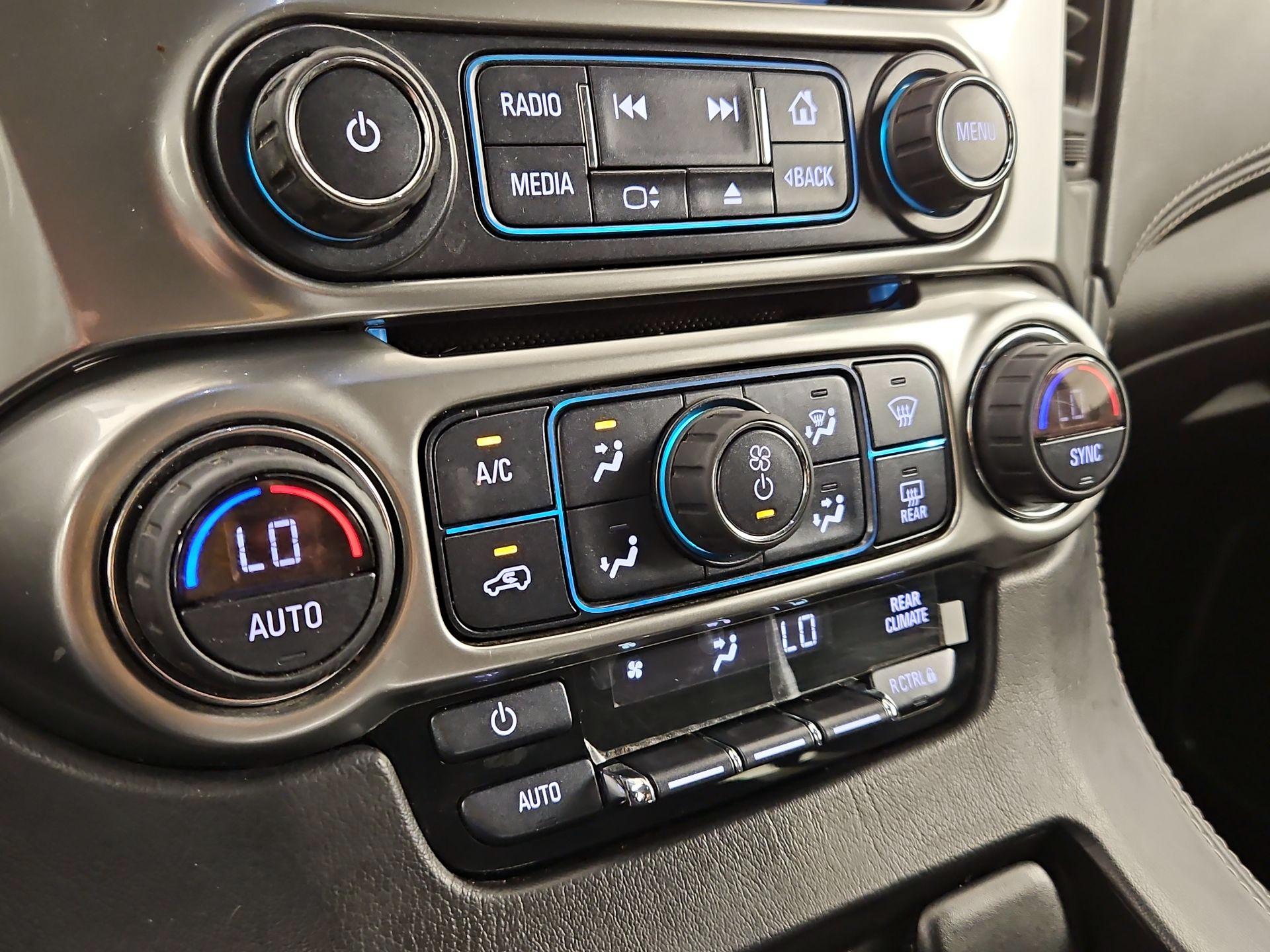 Thumbnail: 2018 Chevrolet Suburban - 16