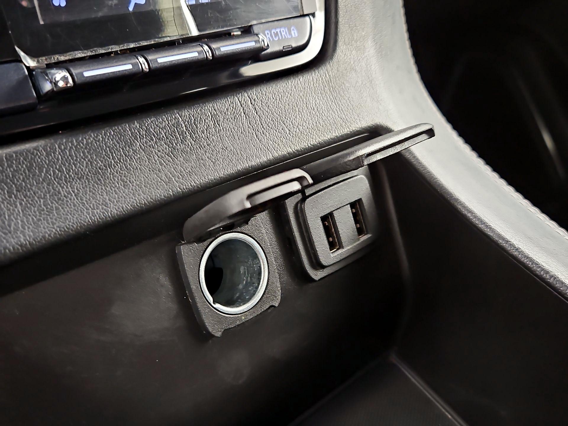 Thumbnail: 2018 Chevrolet Suburban - 18