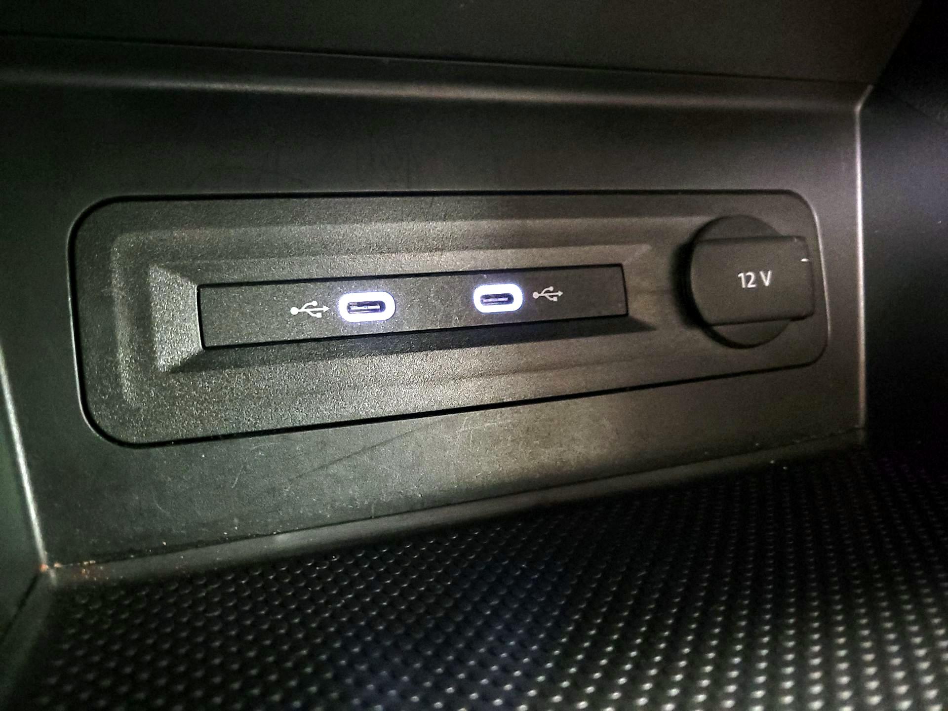 Thumbnail: 2022 Volkswagen Atlas - 18