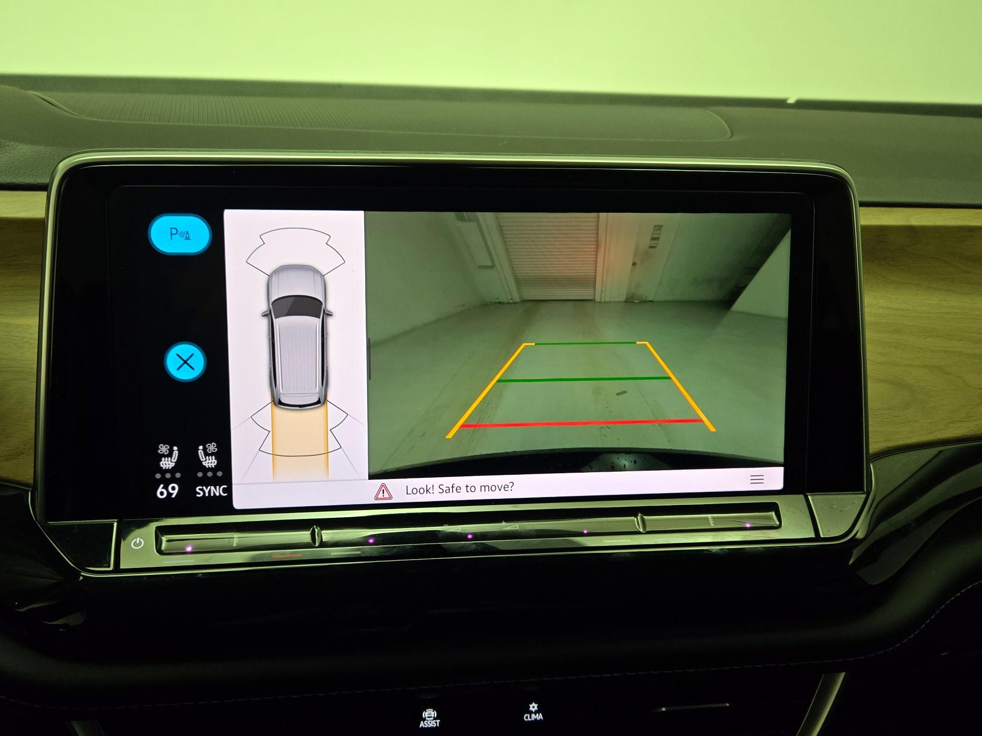 Thumbnail: 2024 Volkswagen Atlas - 14