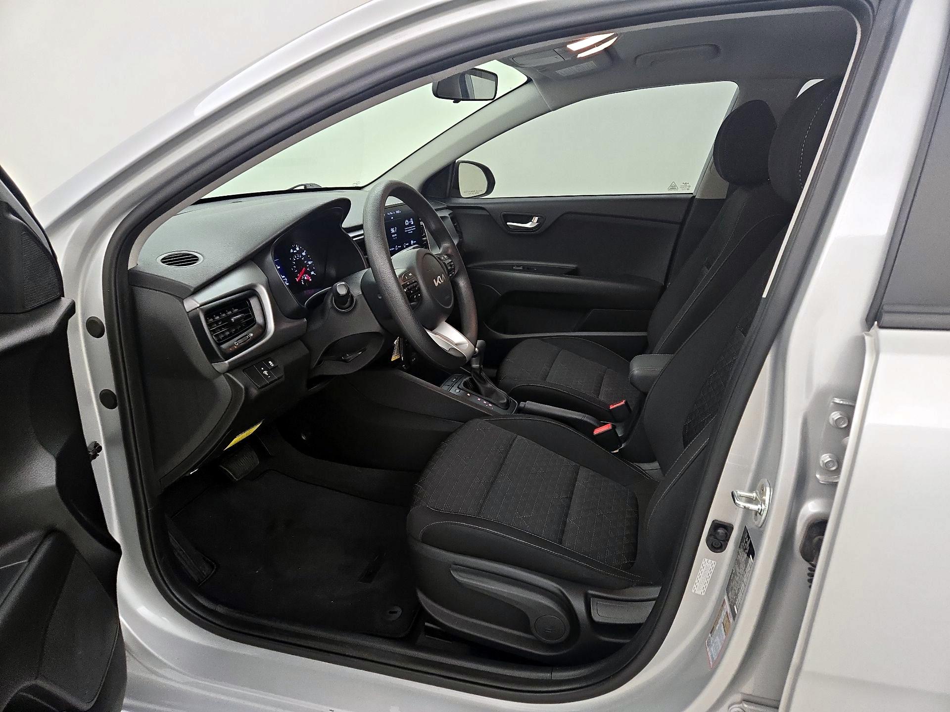 Thumbnail: 2023 Kia Rio - 11