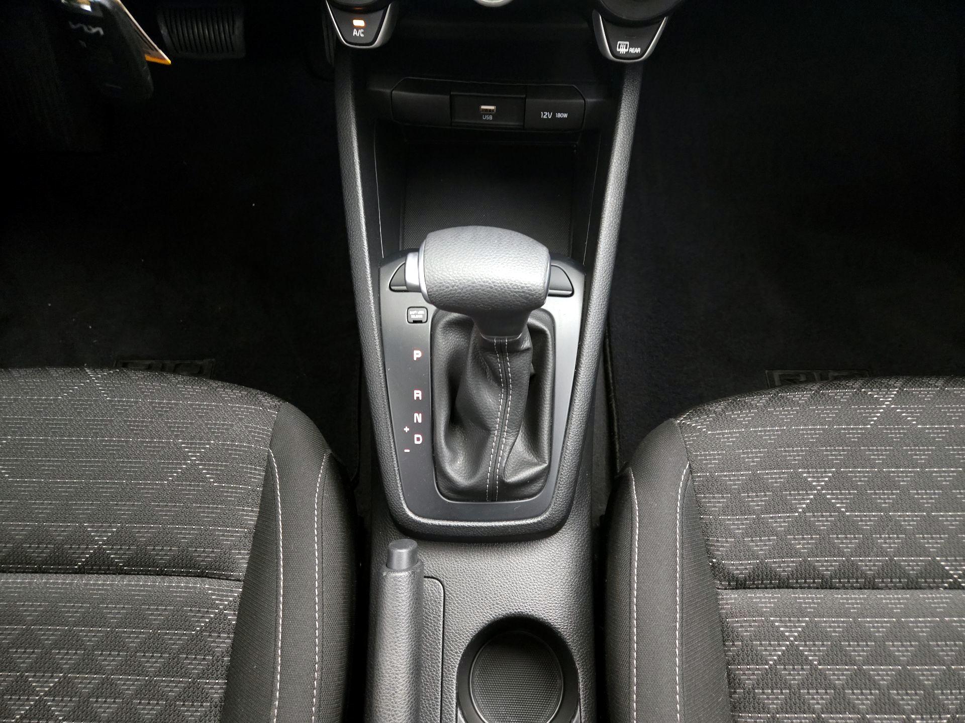 Thumbnail: 2023 Kia Rio - 17