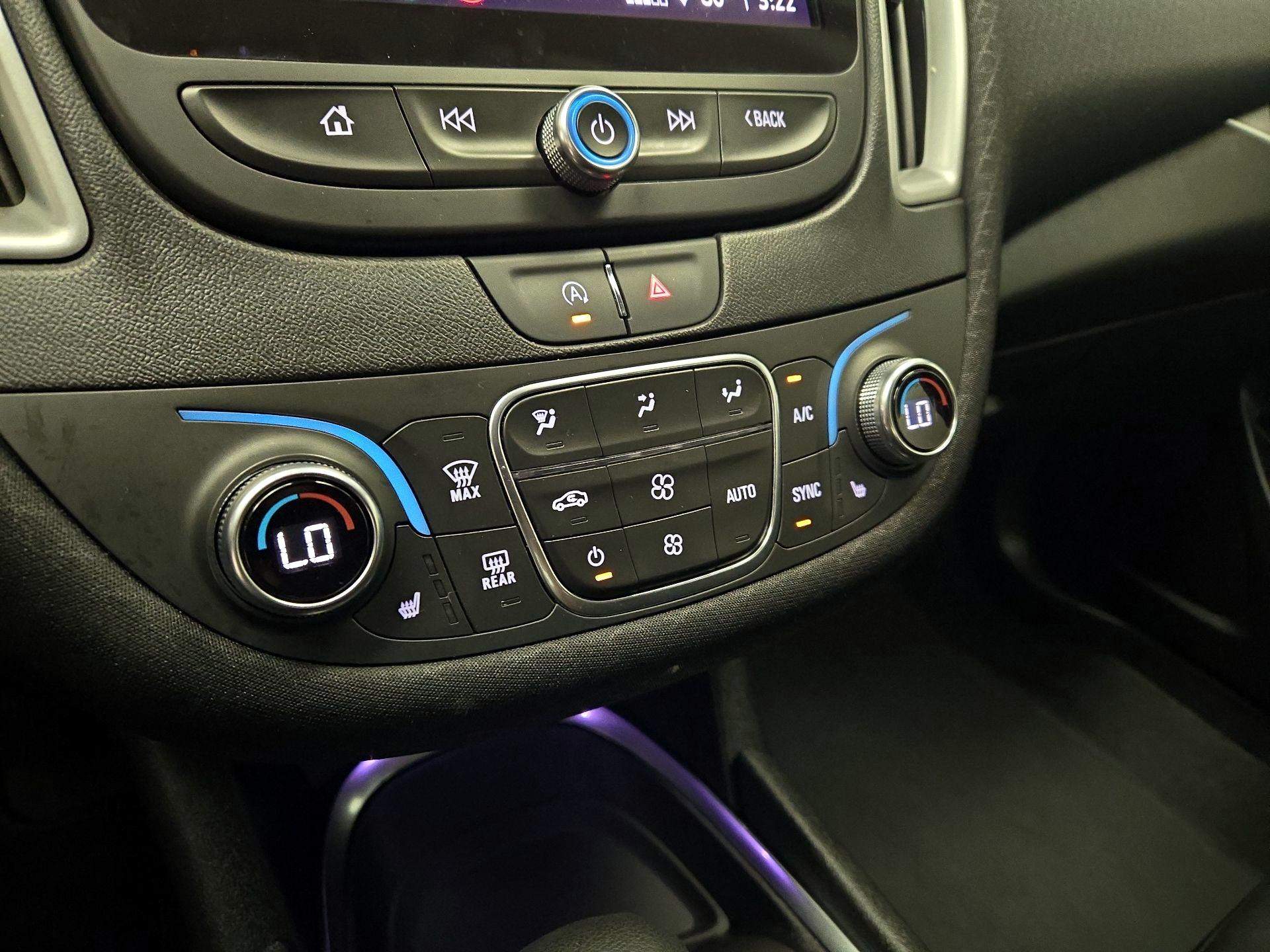 Thumbnail: 2024 Chevrolet Malibu - 16