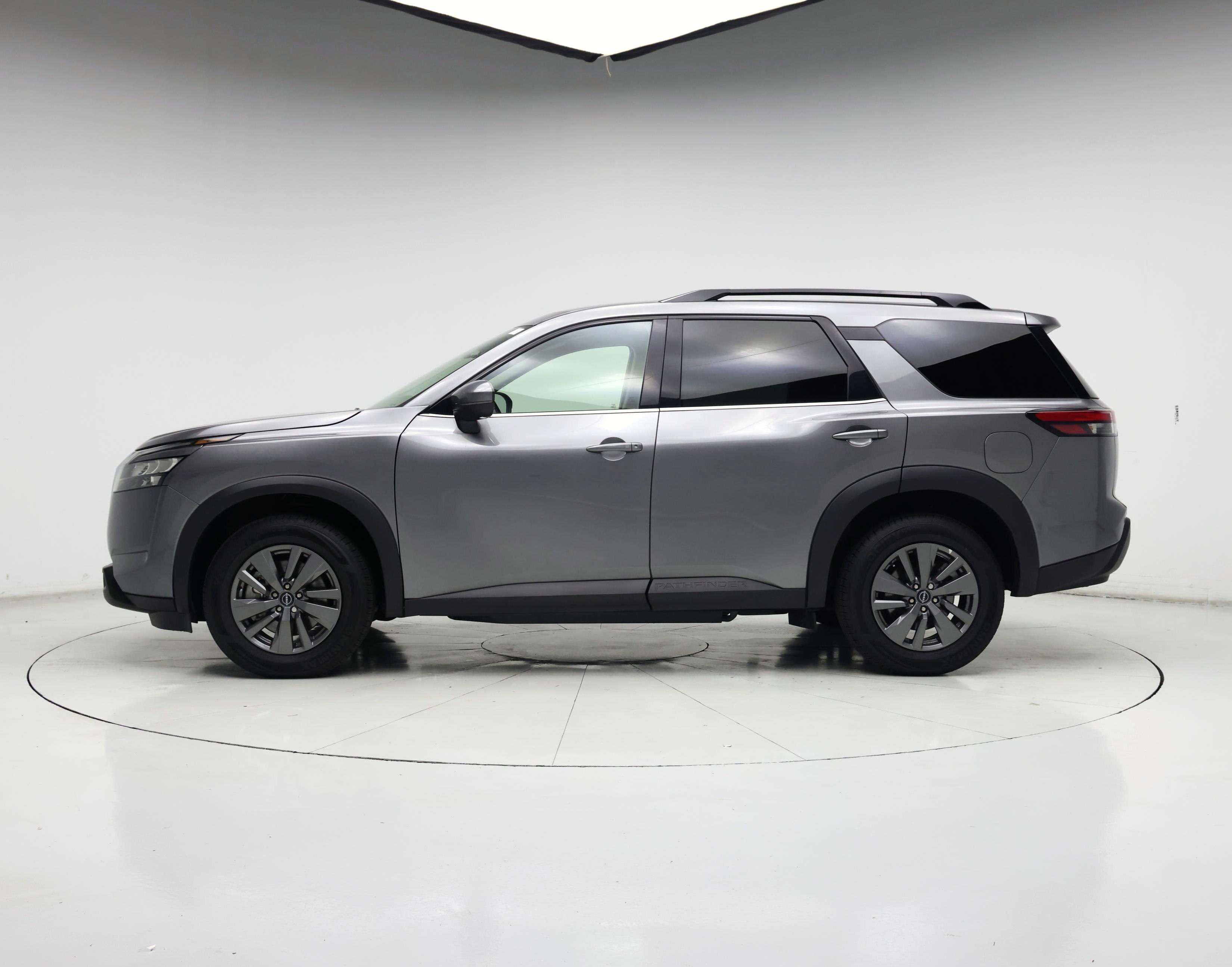 Thumbnail: 2024 Nissan Pathfinder - 3