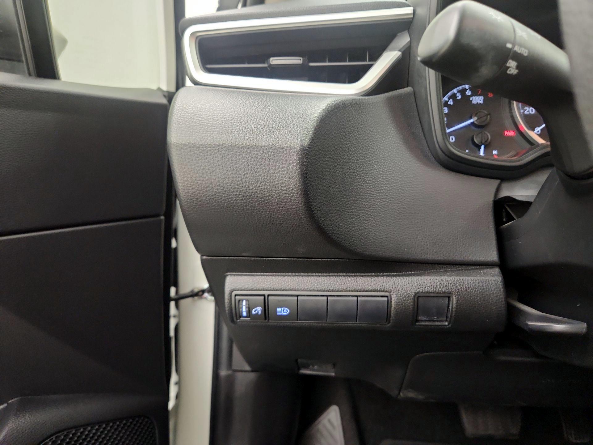 Thumbnail: 2021 Toyota Corolla - 13