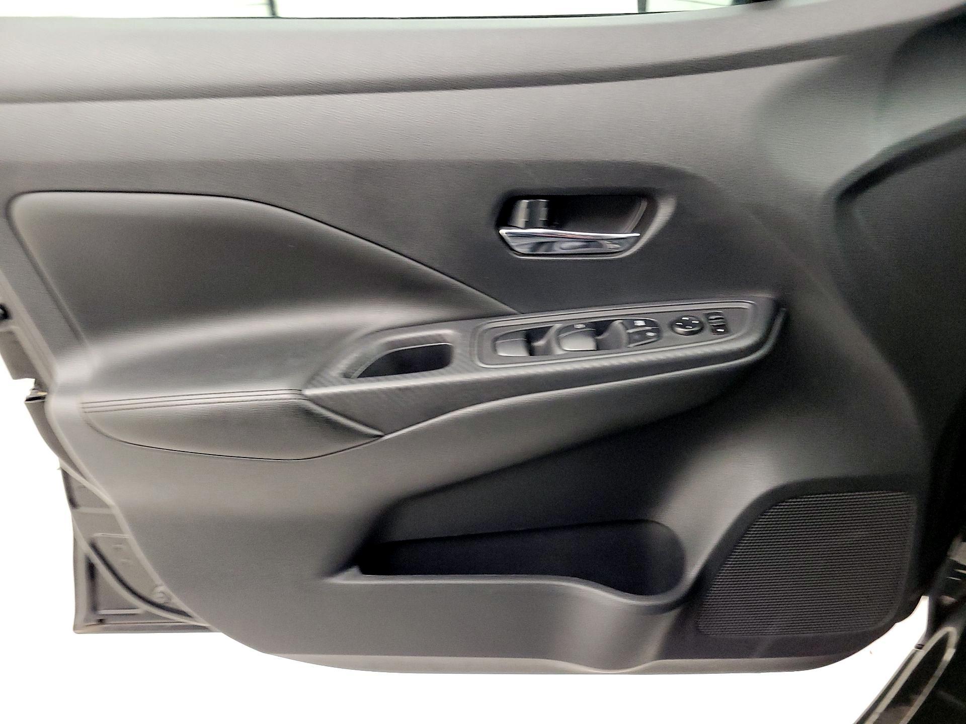 Thumbnail: 2020 Nissan Versa - 12