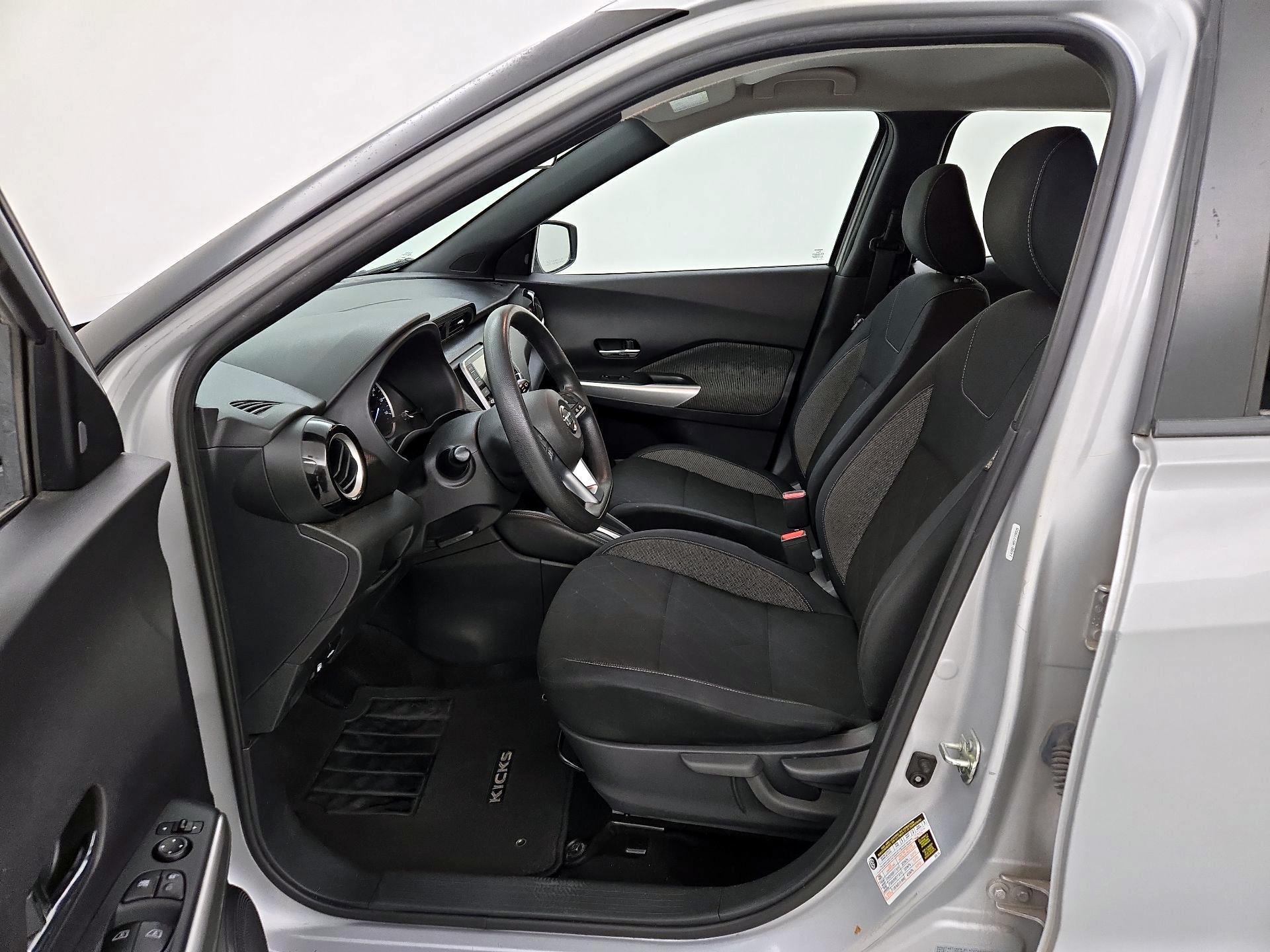 Thumbnail: 2020 Nissan Kicks - 11