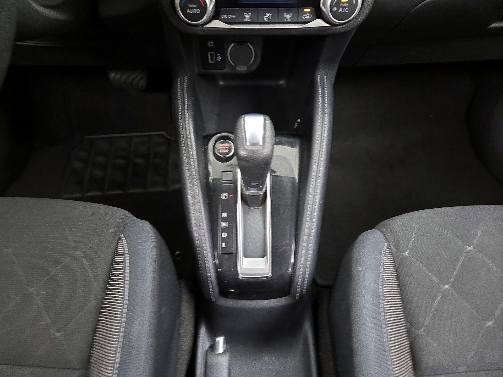 Thumbnail: 2020 Nissan Kicks - 16