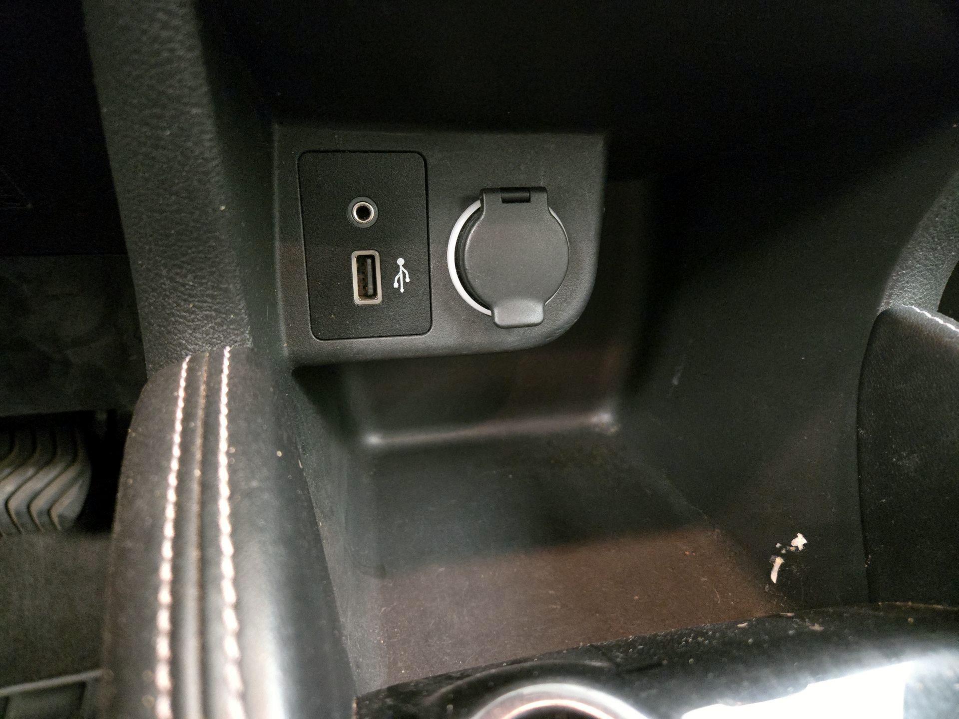 Thumbnail: 2020 Nissan Kicks - 17