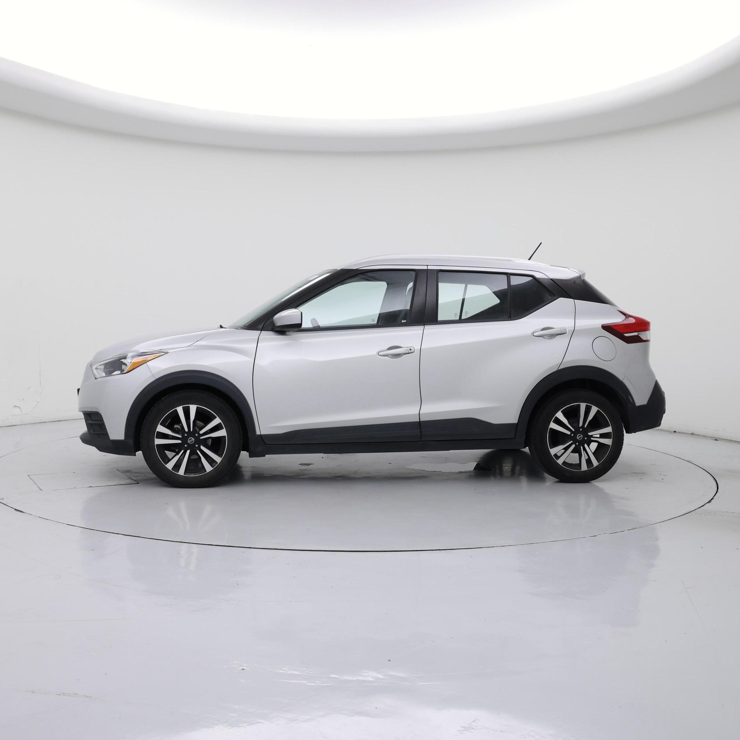 Thumbnail: 2020 Nissan Kicks - 3