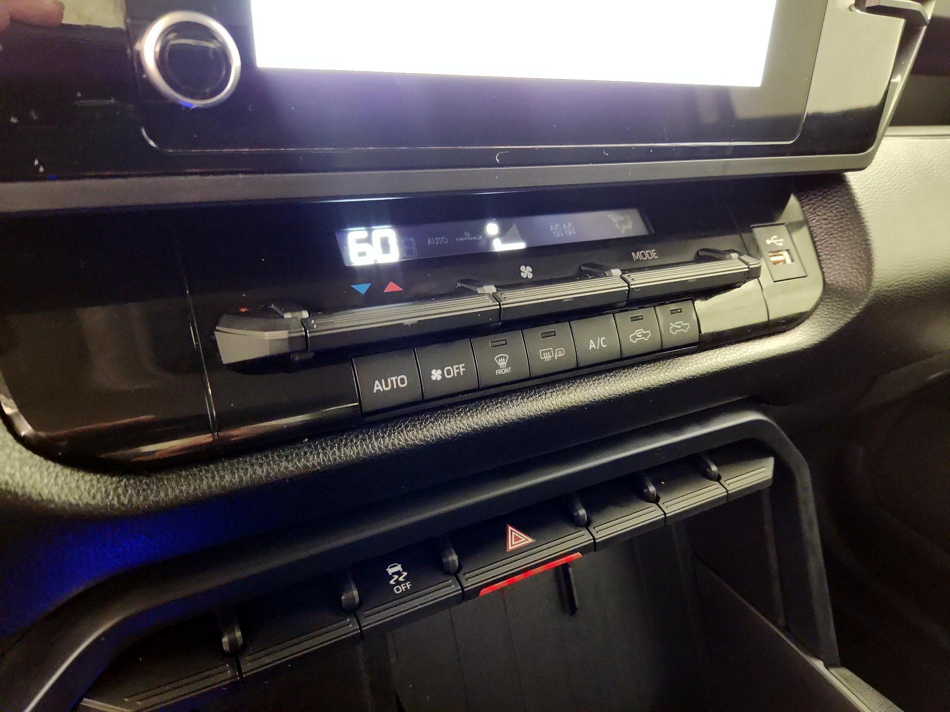 Thumbnail: 2024 Toyota Tundra - 16