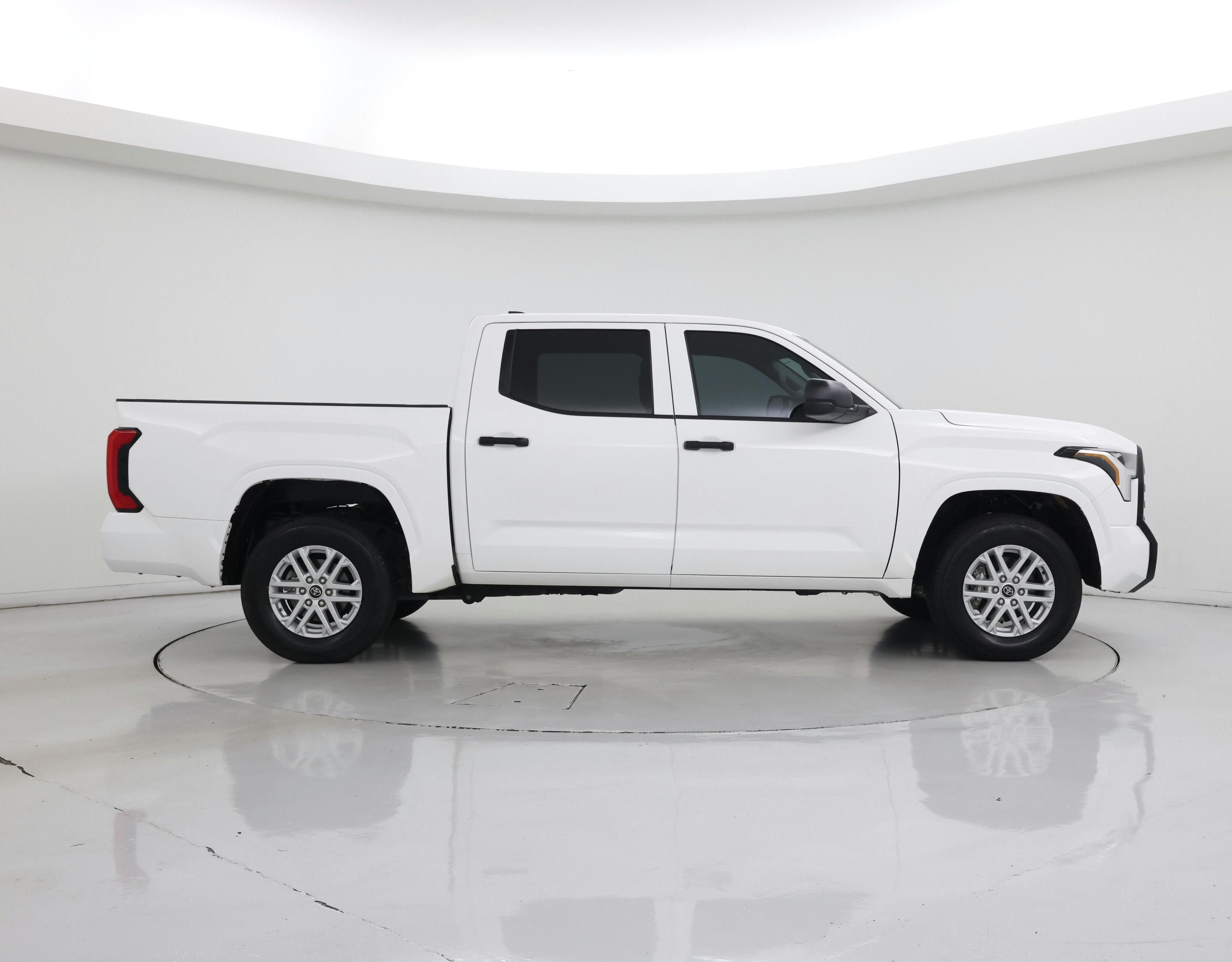 Thumbnail: 2024 Toyota Tundra - 7