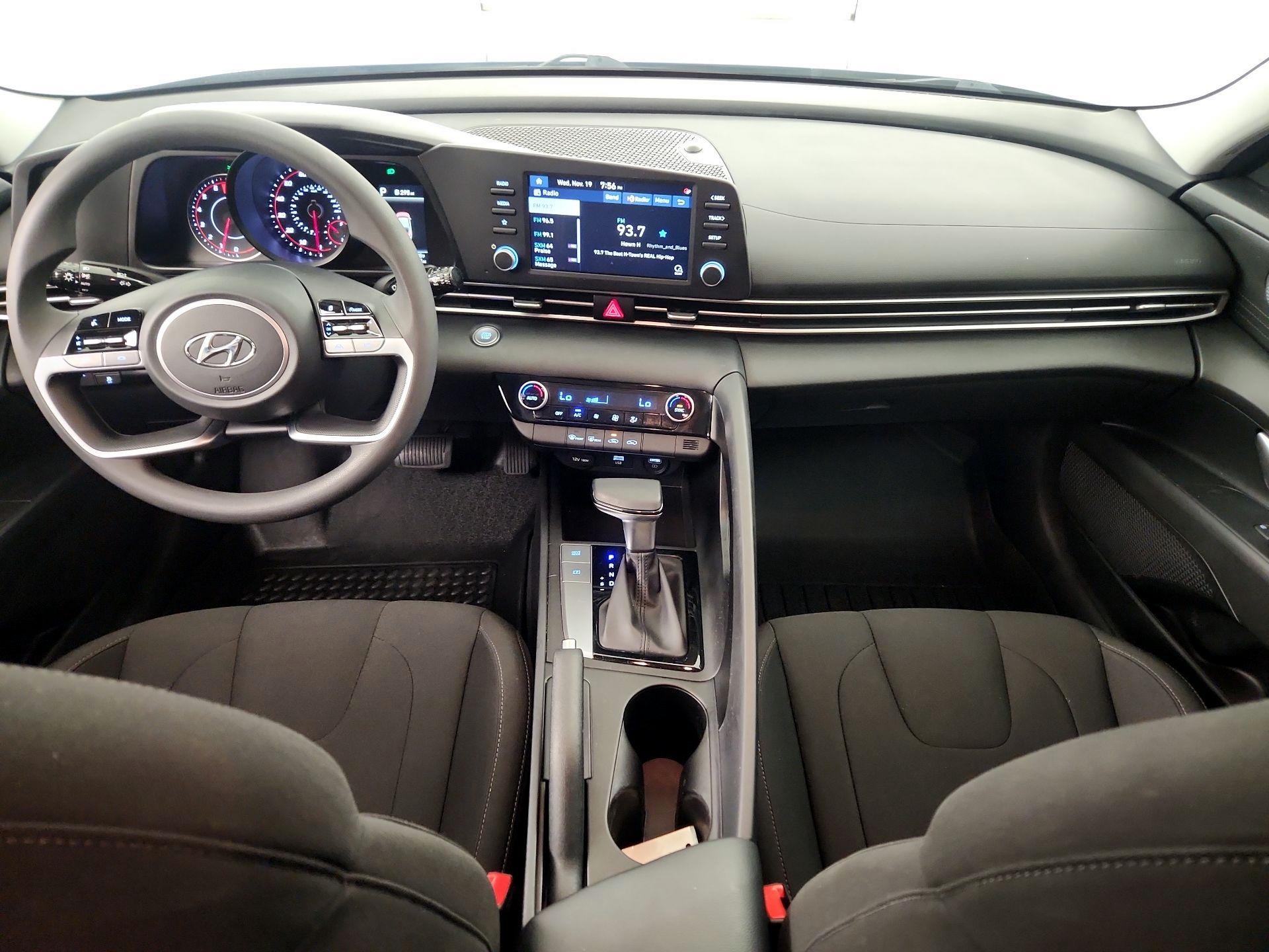 Thumbnail: 2023 Hyundai Elantra - 9