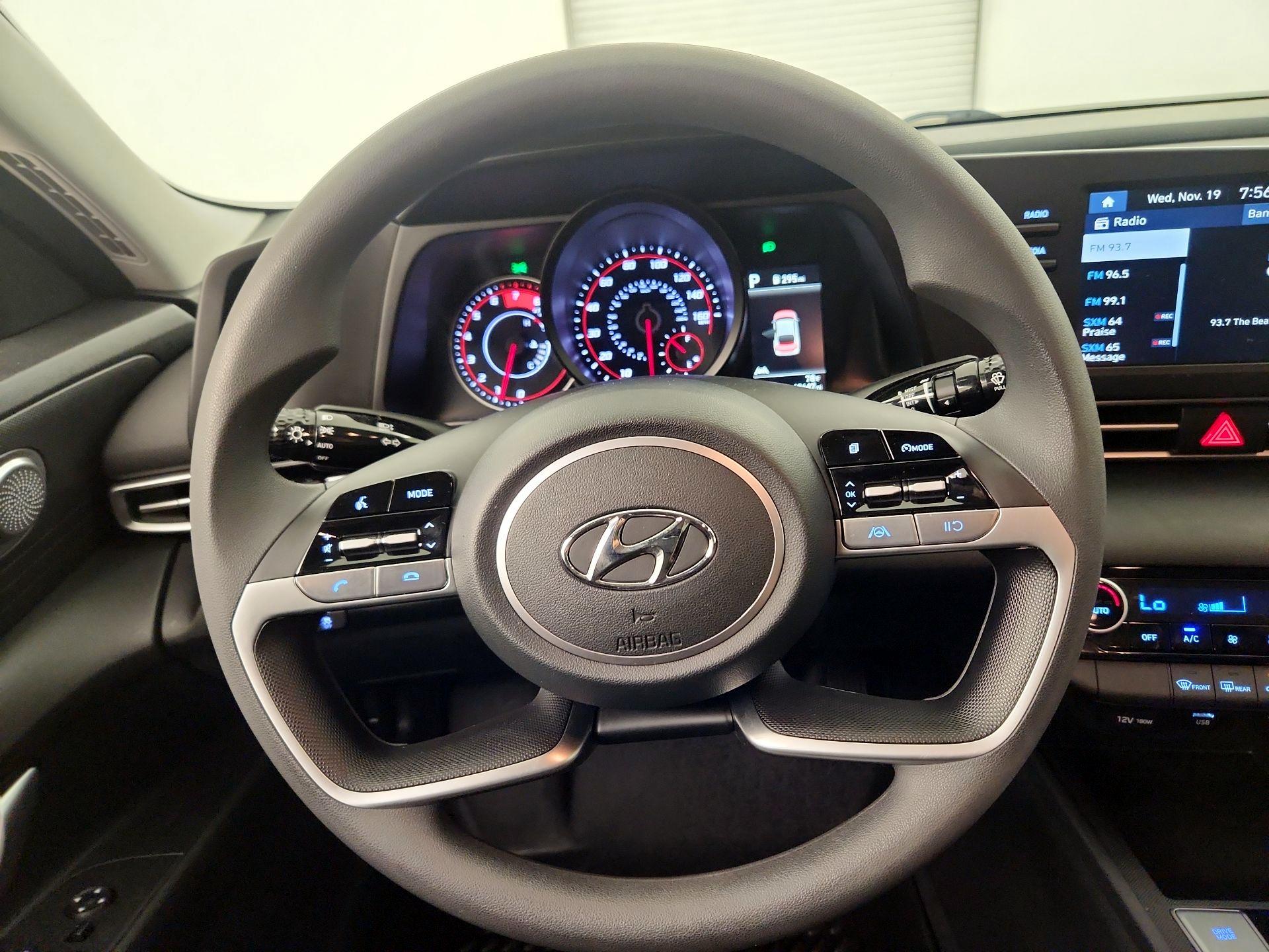 Thumbnail: 2023 Hyundai Elantra - 10