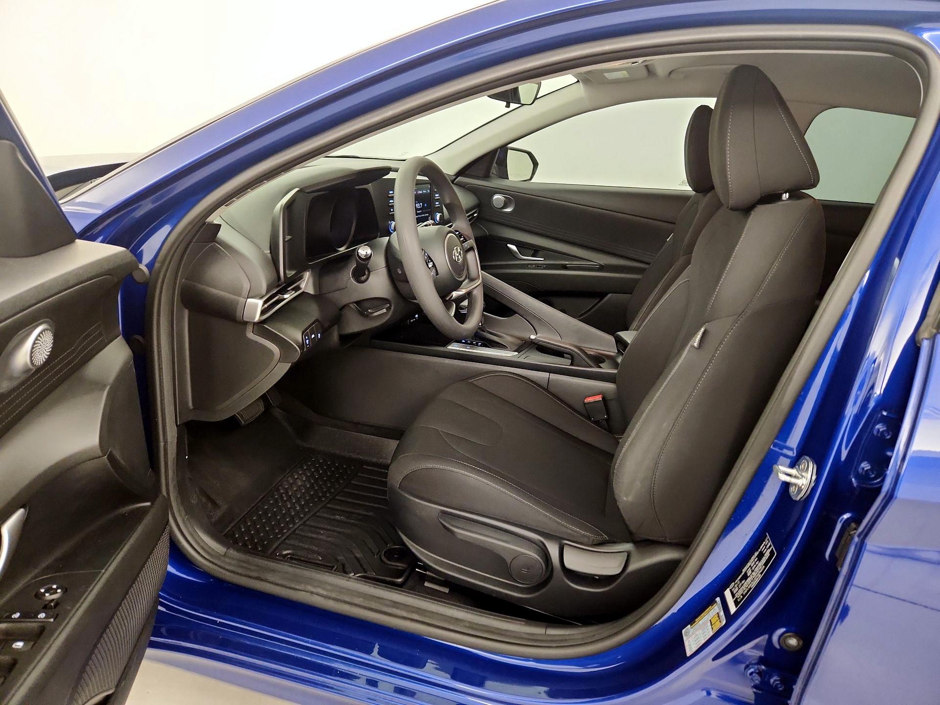 Thumbnail: 2023 Hyundai Elantra - 11