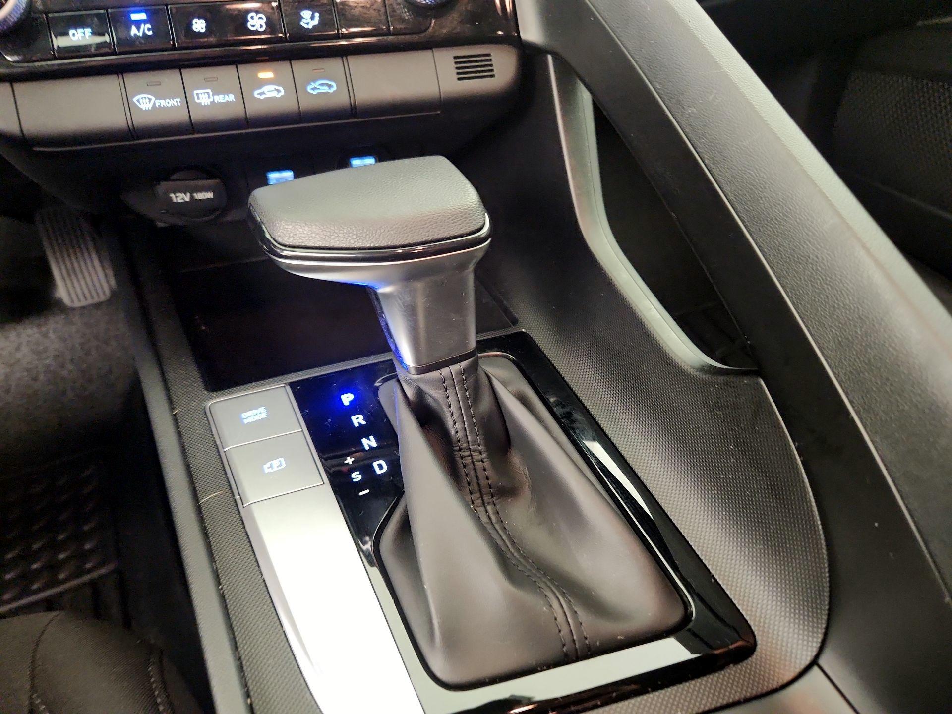 Thumbnail: 2023 Hyundai Elantra - 17