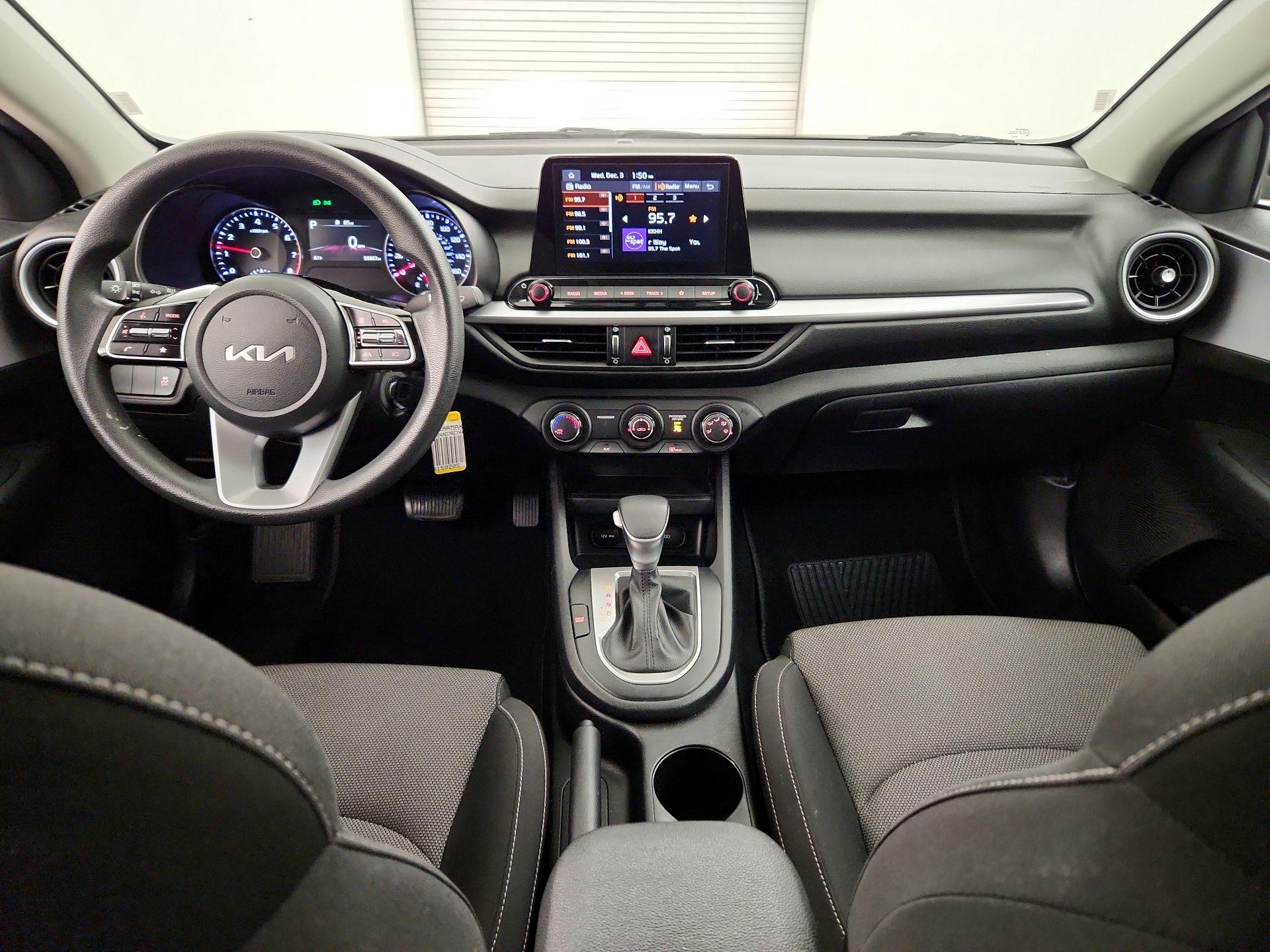 Thumbnail: 2024 Kia Forte - 9