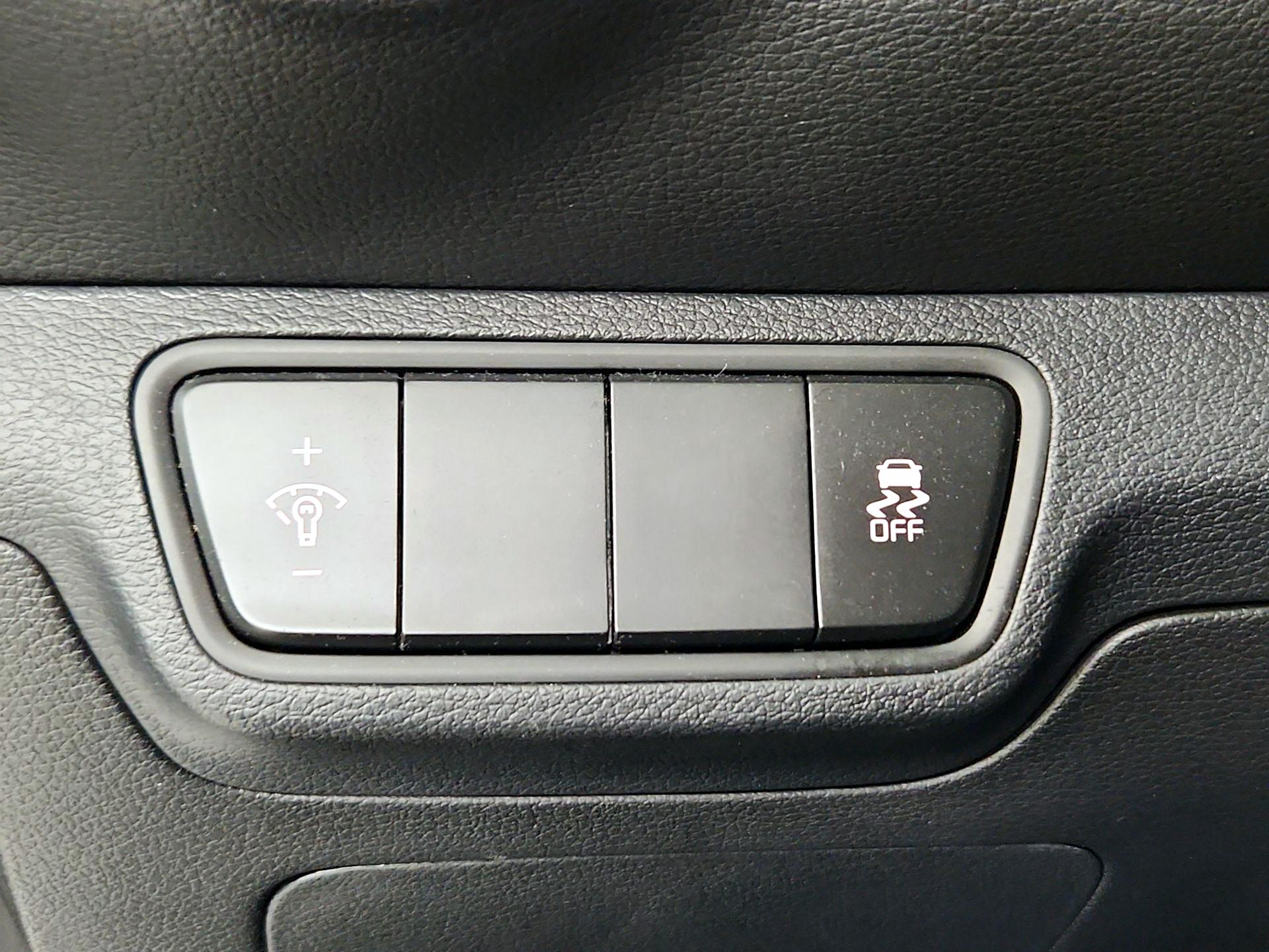 Thumbnail: 2024 Kia Forte - 13