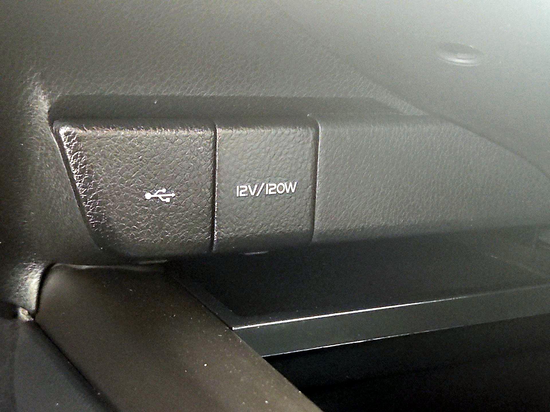 Thumbnail: 2024 Toyota Camry - 18