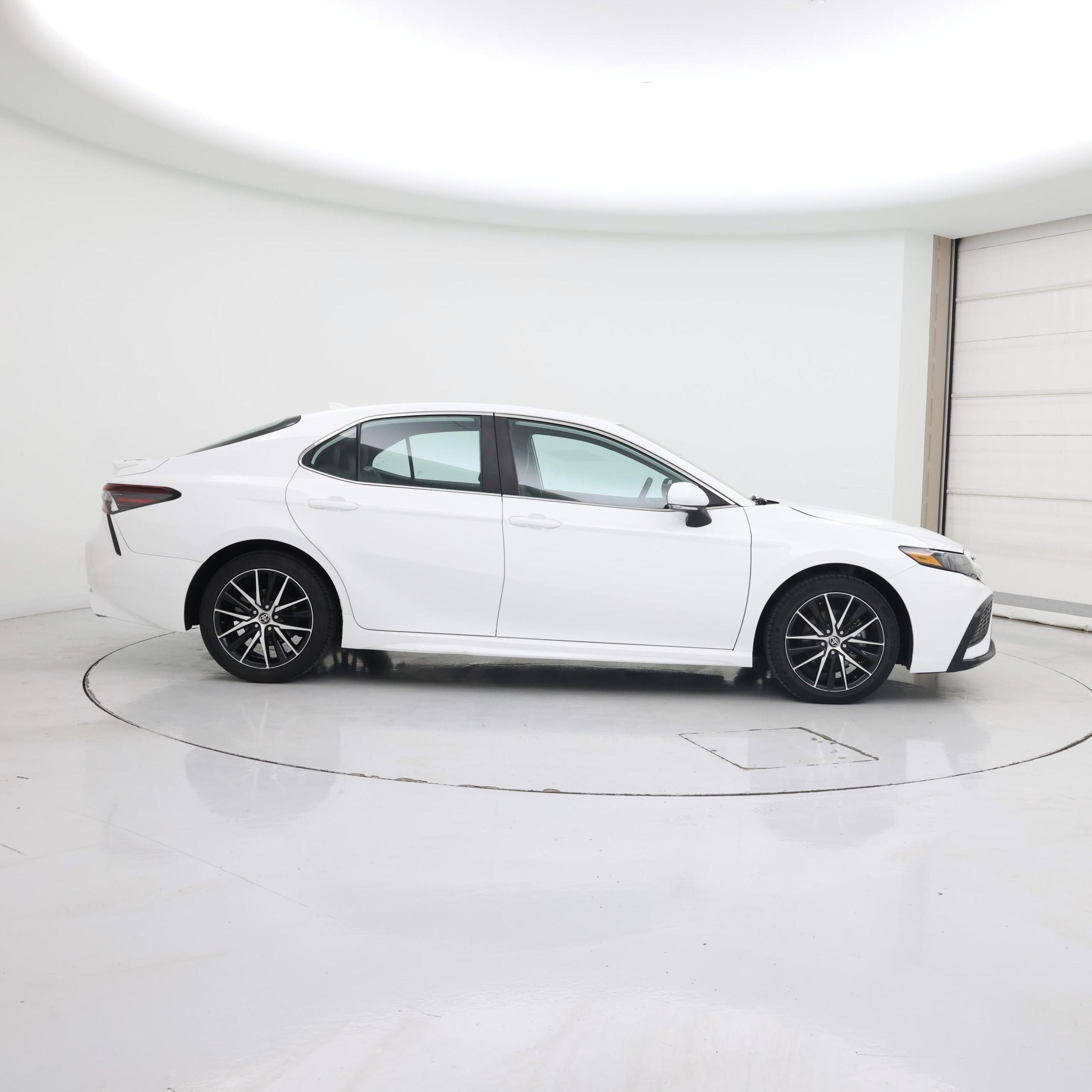 Thumbnail: 2024 Toyota Camry - 7