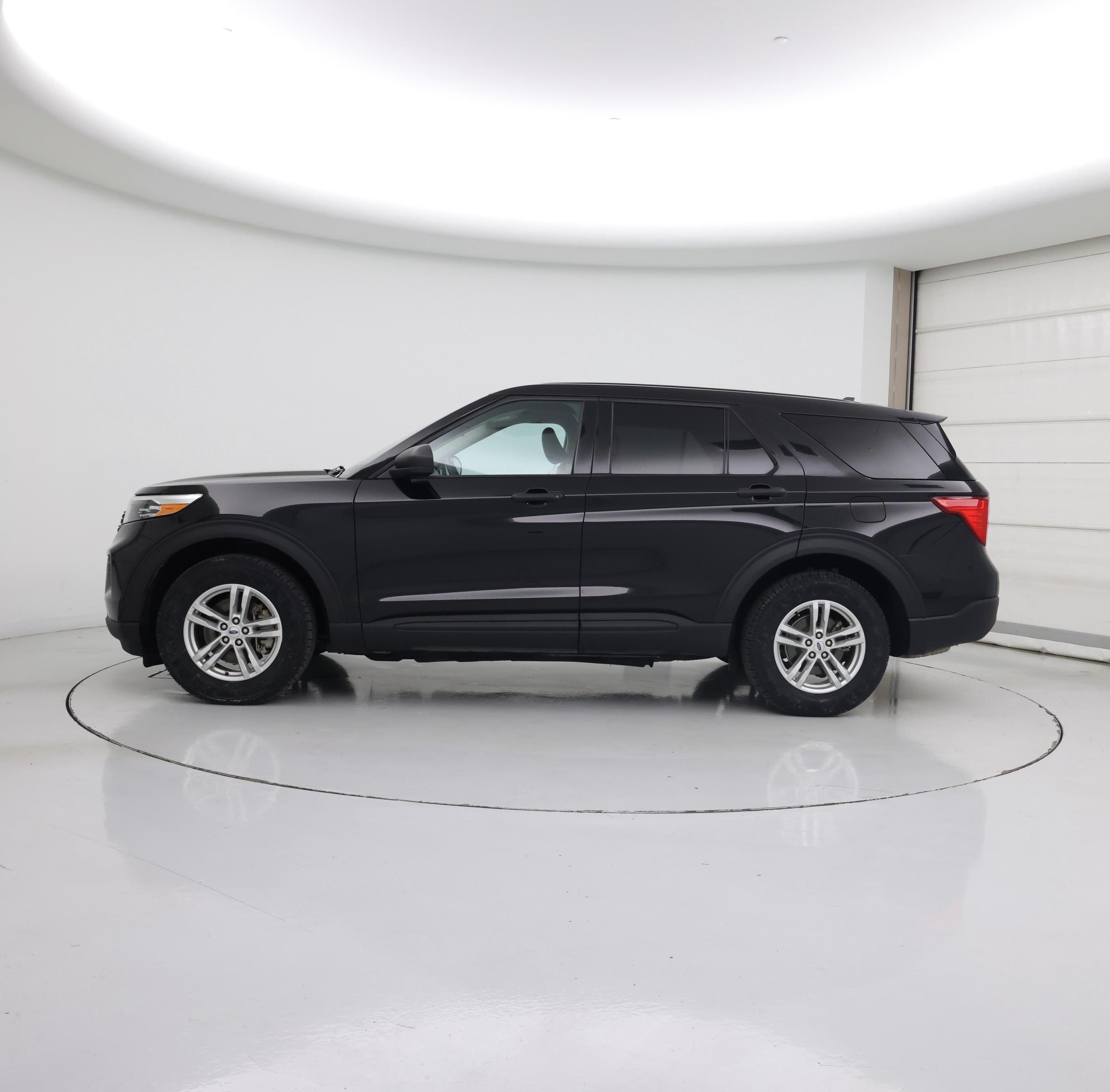 Thumbnail: 2023 Ford Explorer - 3