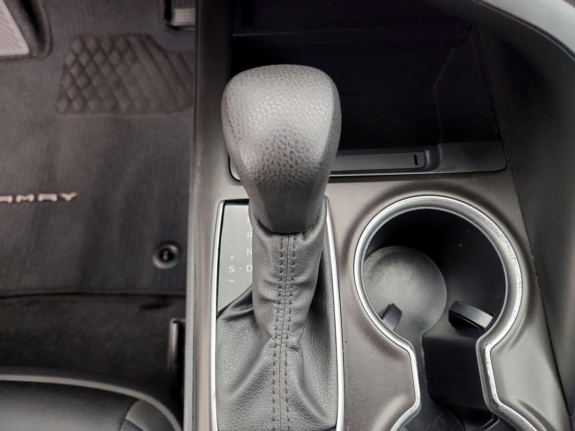 Thumbnail: 2024 Toyota Camry - 17