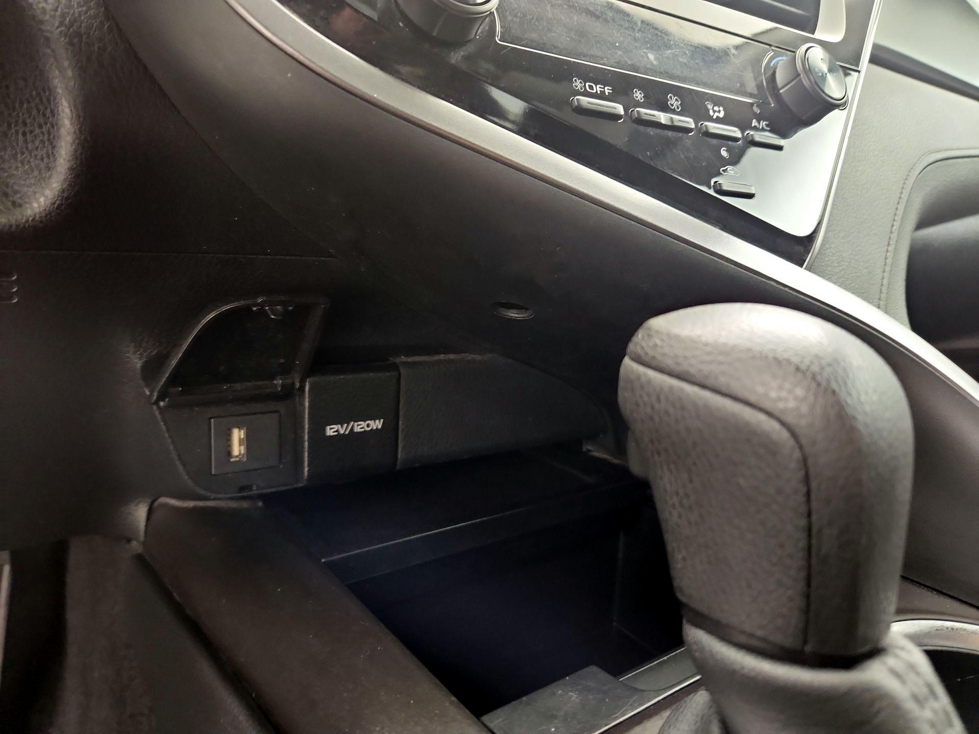 Thumbnail: 2024 Toyota Camry - 18