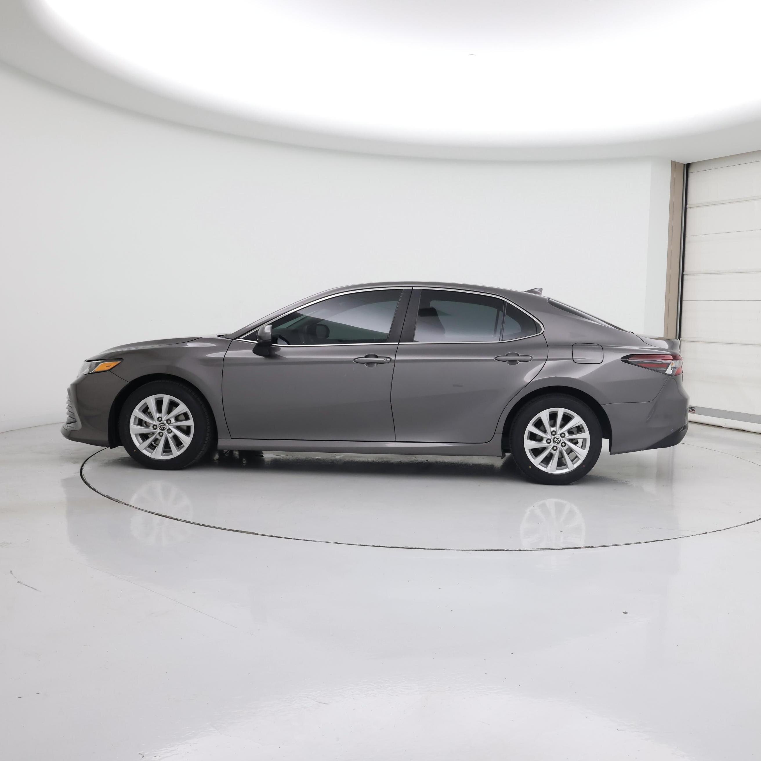 Thumbnail: 2024 Toyota Camry - 3