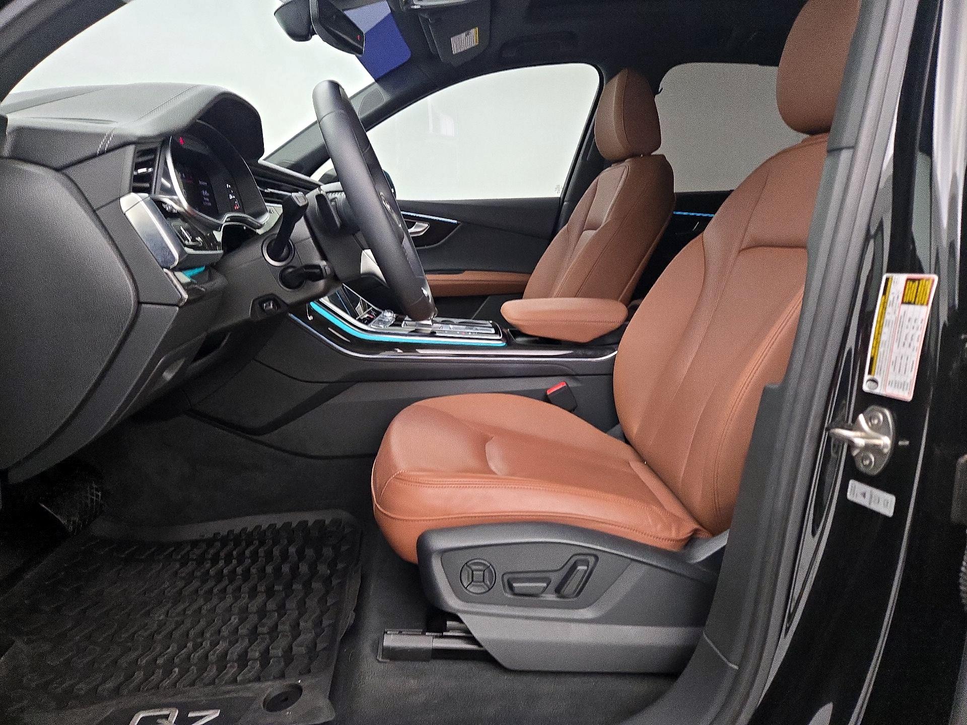 Thumbnail: 2024 Audi Q7 - 11