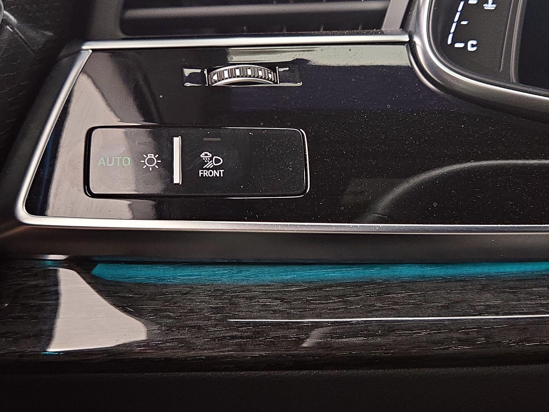 Thumbnail: 2024 Audi Q7 - 13