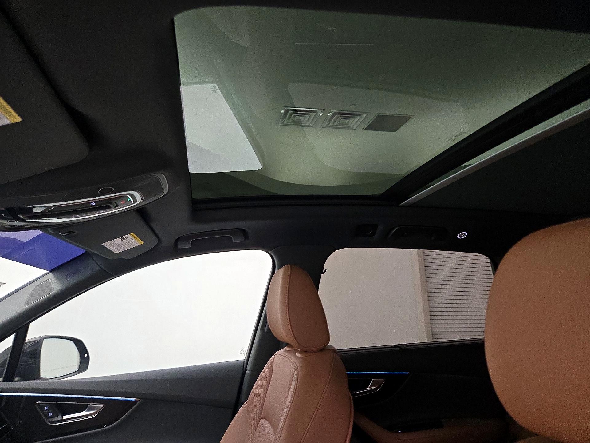 Thumbnail: 2024 Audi Q7 - 20