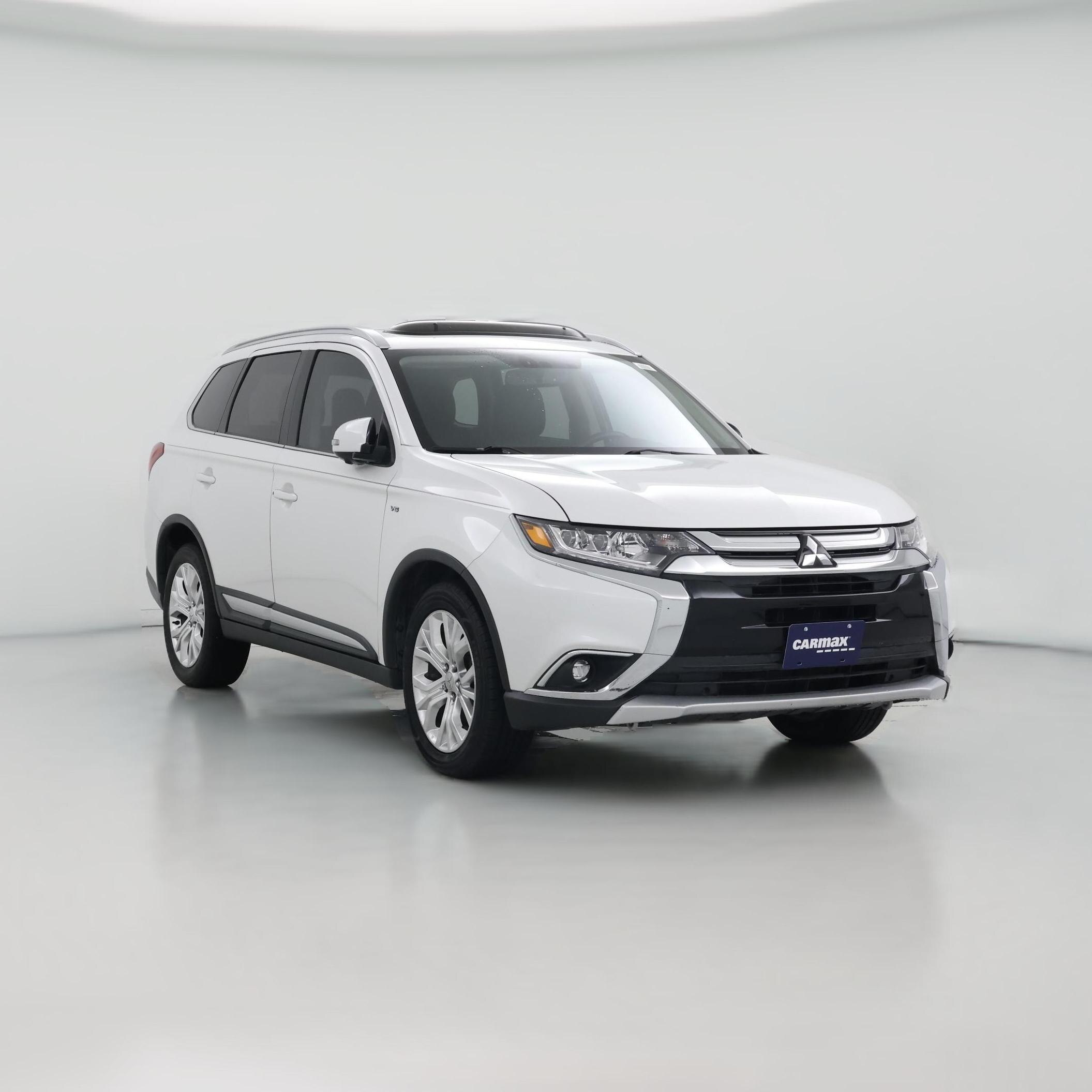 Thumbnail: 2018 Mitsubishi Outlander - 1