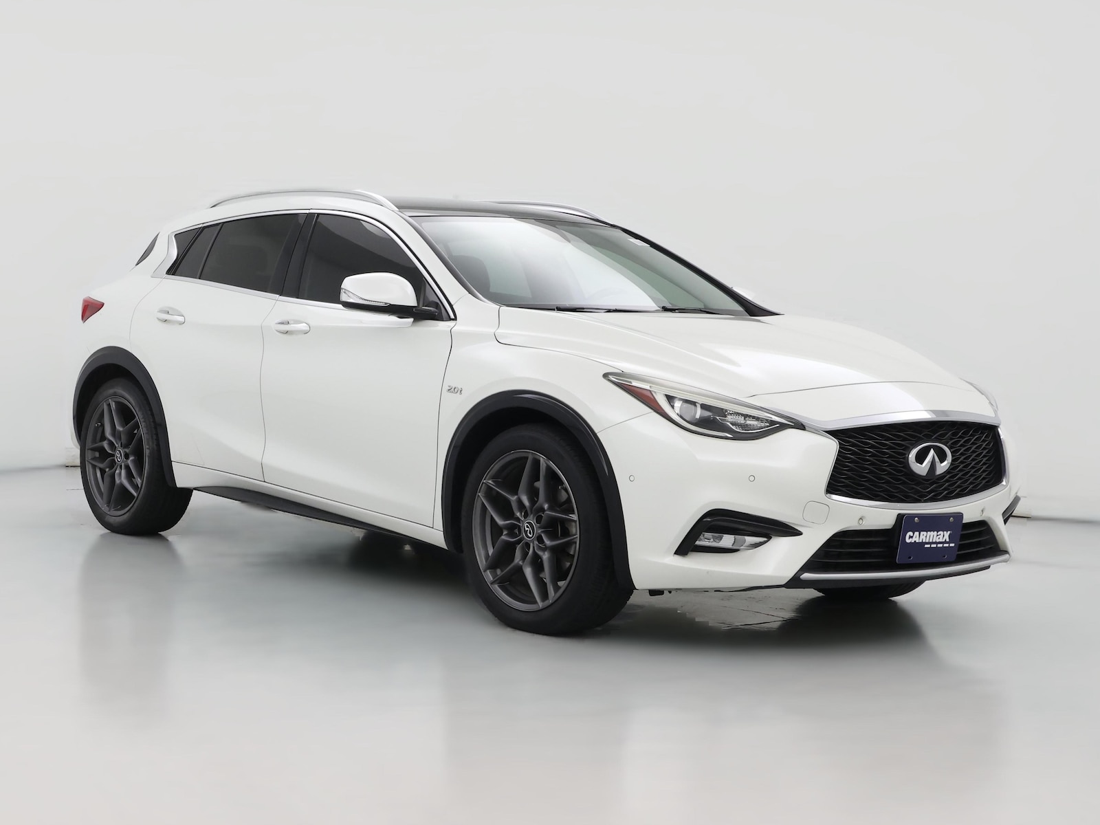 2017 INFINITI QX30