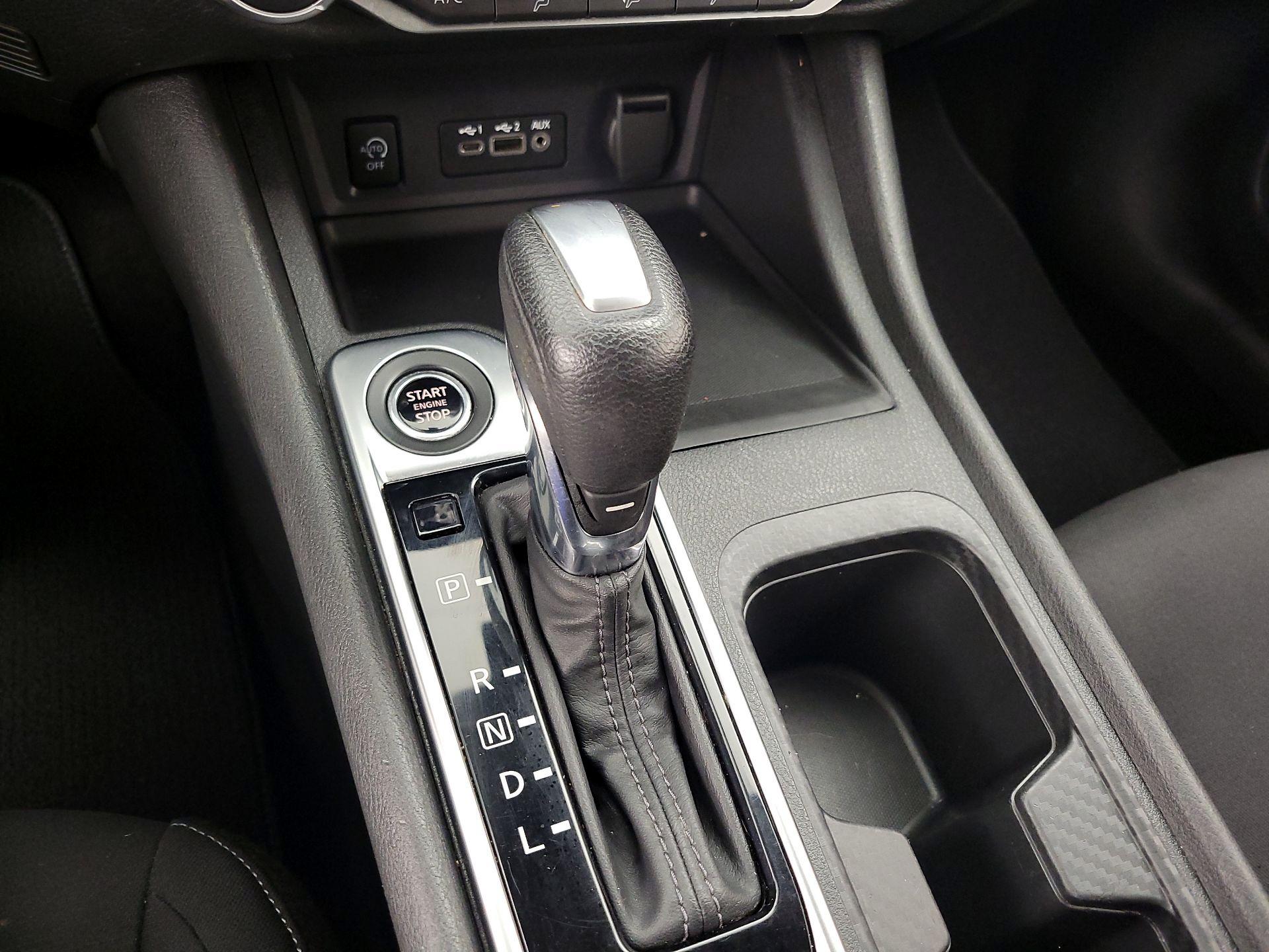 Thumbnail: 2024 Nissan Sentra - 17