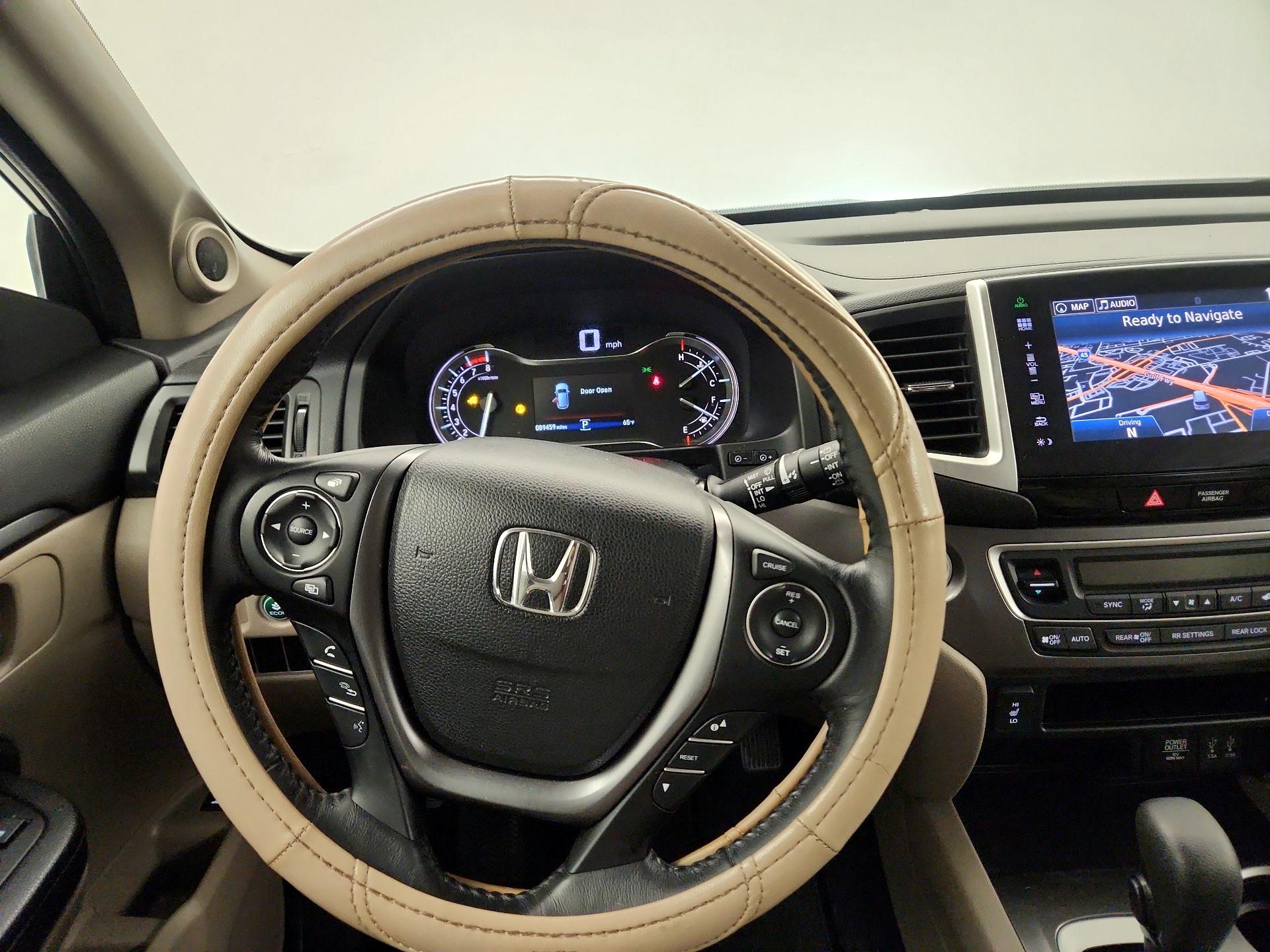 Thumbnail: 2016 Honda Pilot - 10