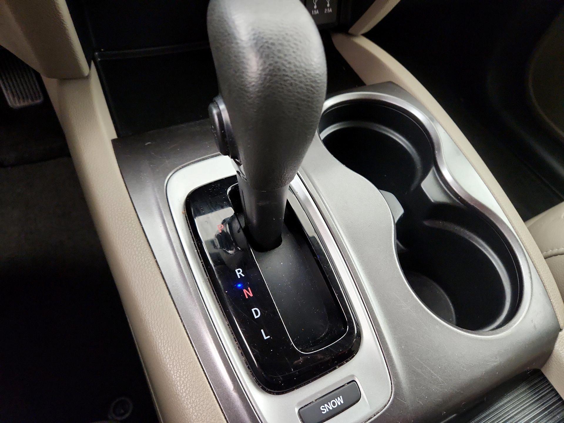 Thumbnail: 2016 Honda Pilot - 17