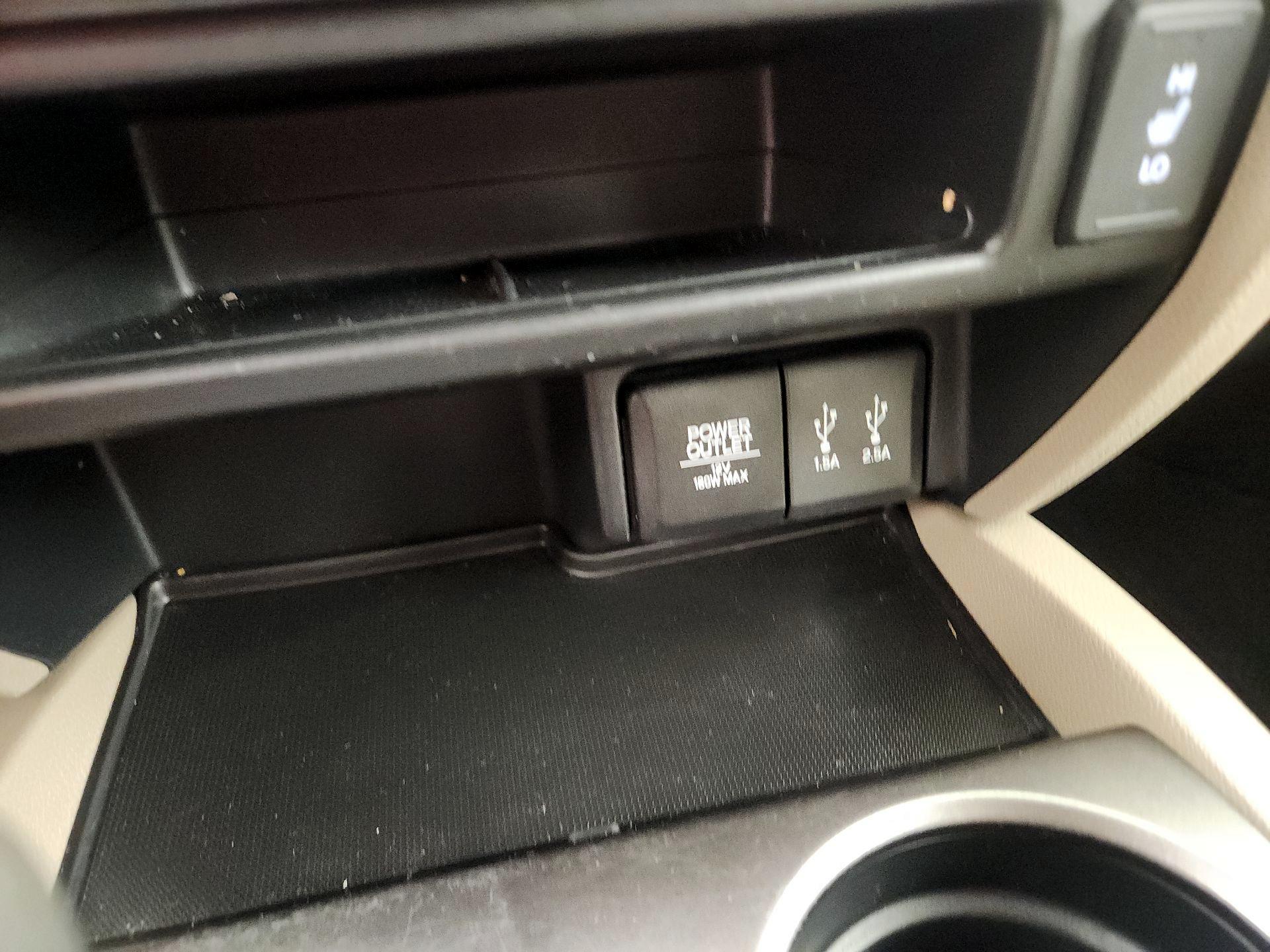 Thumbnail: 2016 Honda Pilot - 18