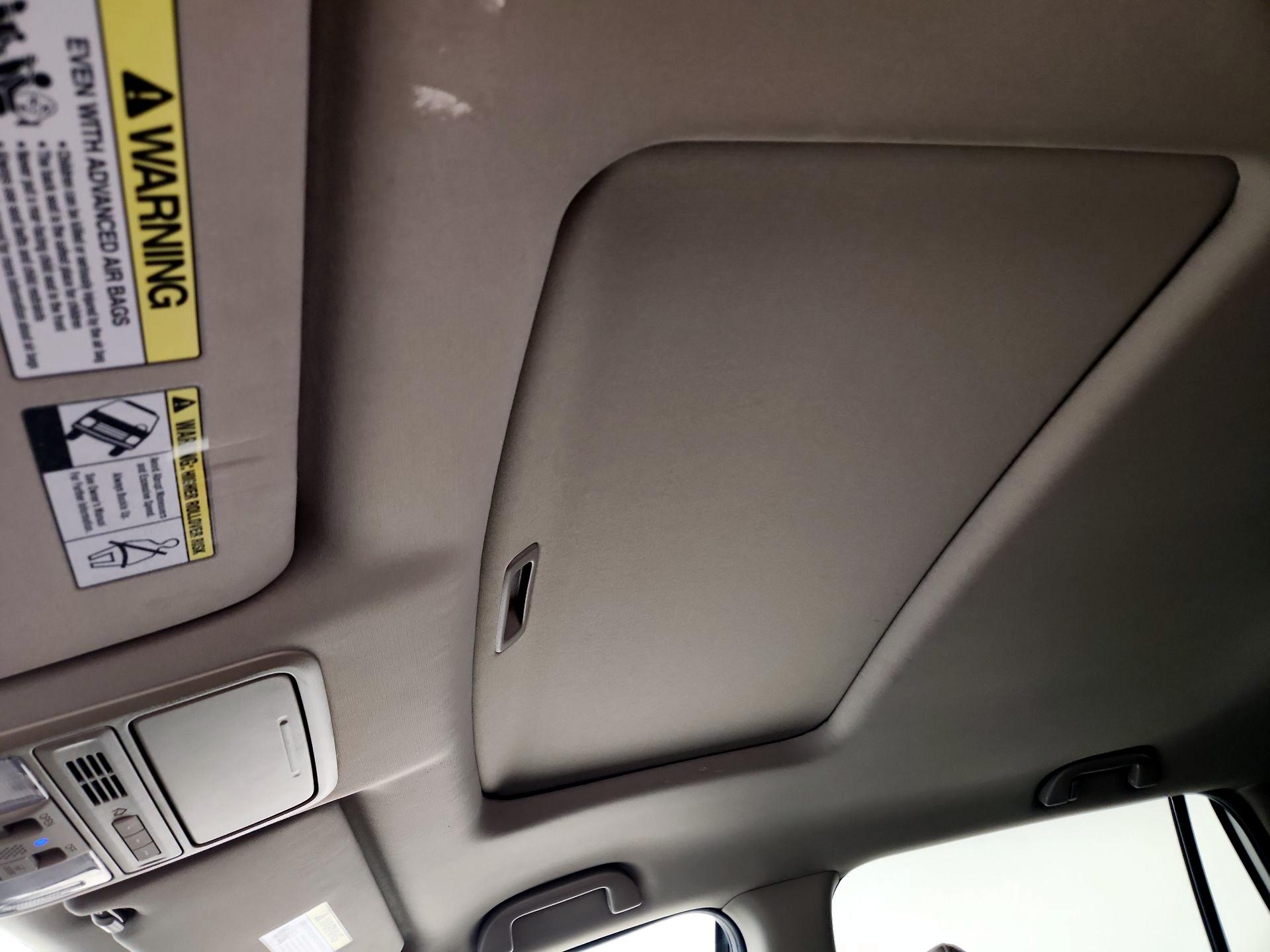 Thumbnail: 2016 Honda Pilot - 19