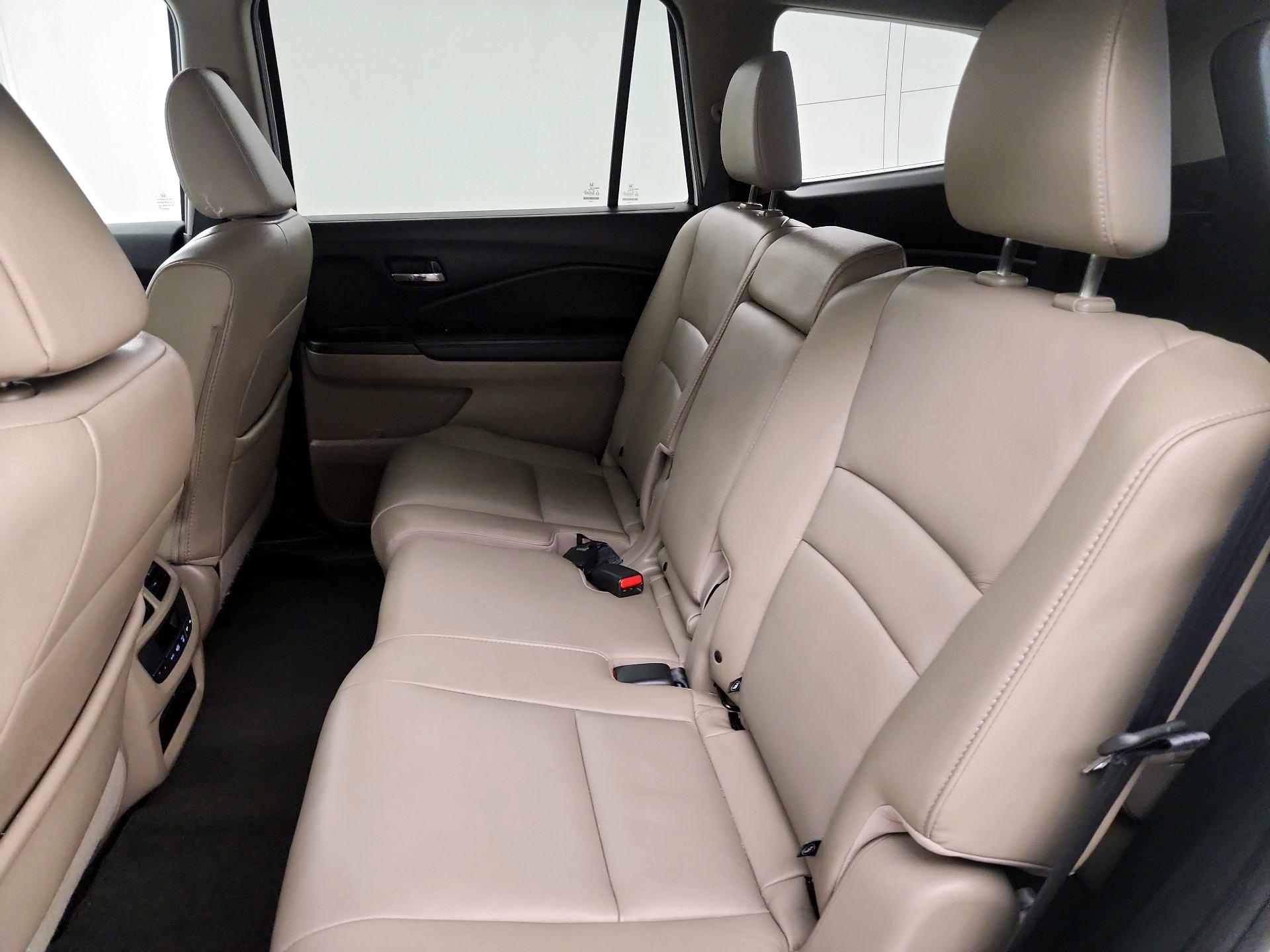 Thumbnail: 2016 Honda Pilot - 20