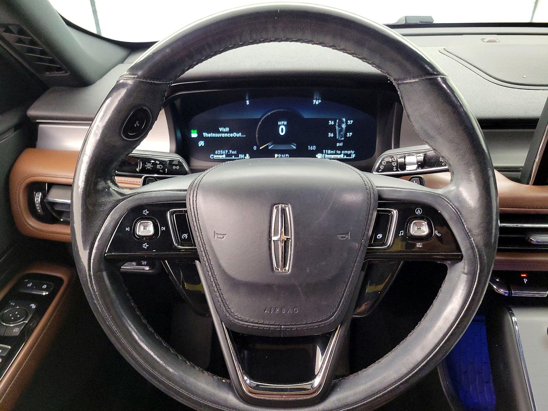 Thumbnail: 2020 Lincoln Aviator - 10