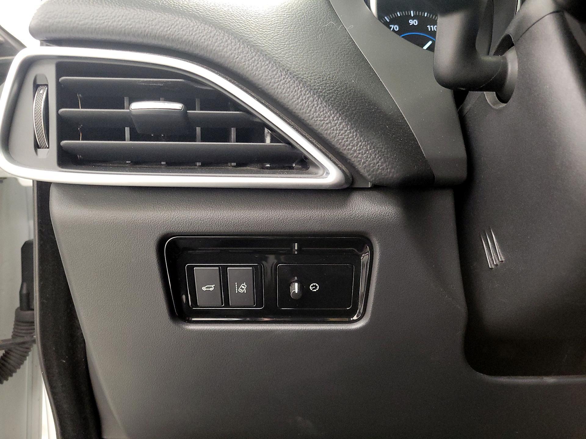 Thumbnail: 2018 Jaguar F-Pace - 13