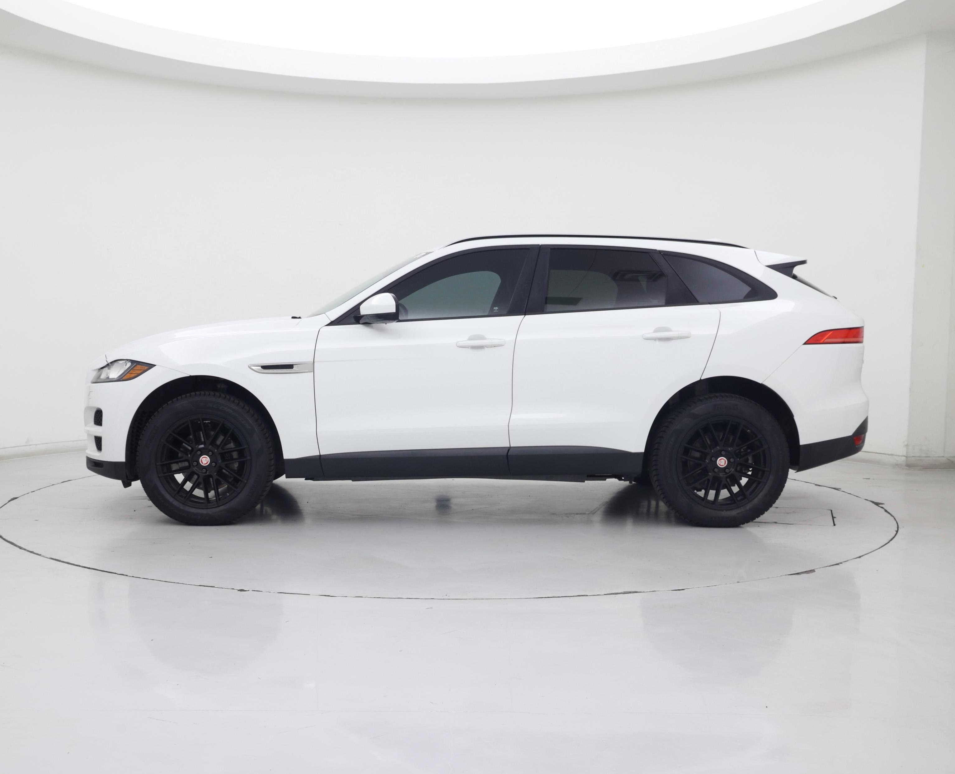Thumbnail: 2018 Jaguar F-Pace - 3
